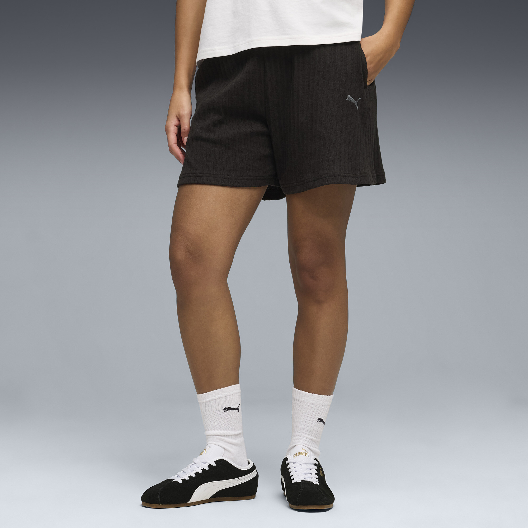 PUMA HER short met hoge taille voor Dames, Zwart, Maat L thumbnail 3