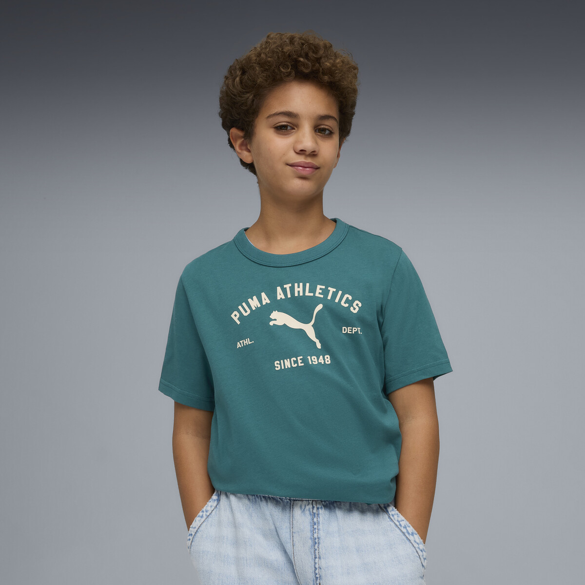 PUMA Class Graphic T-Shirt Youth in Emerald Ice, 11-12Y
