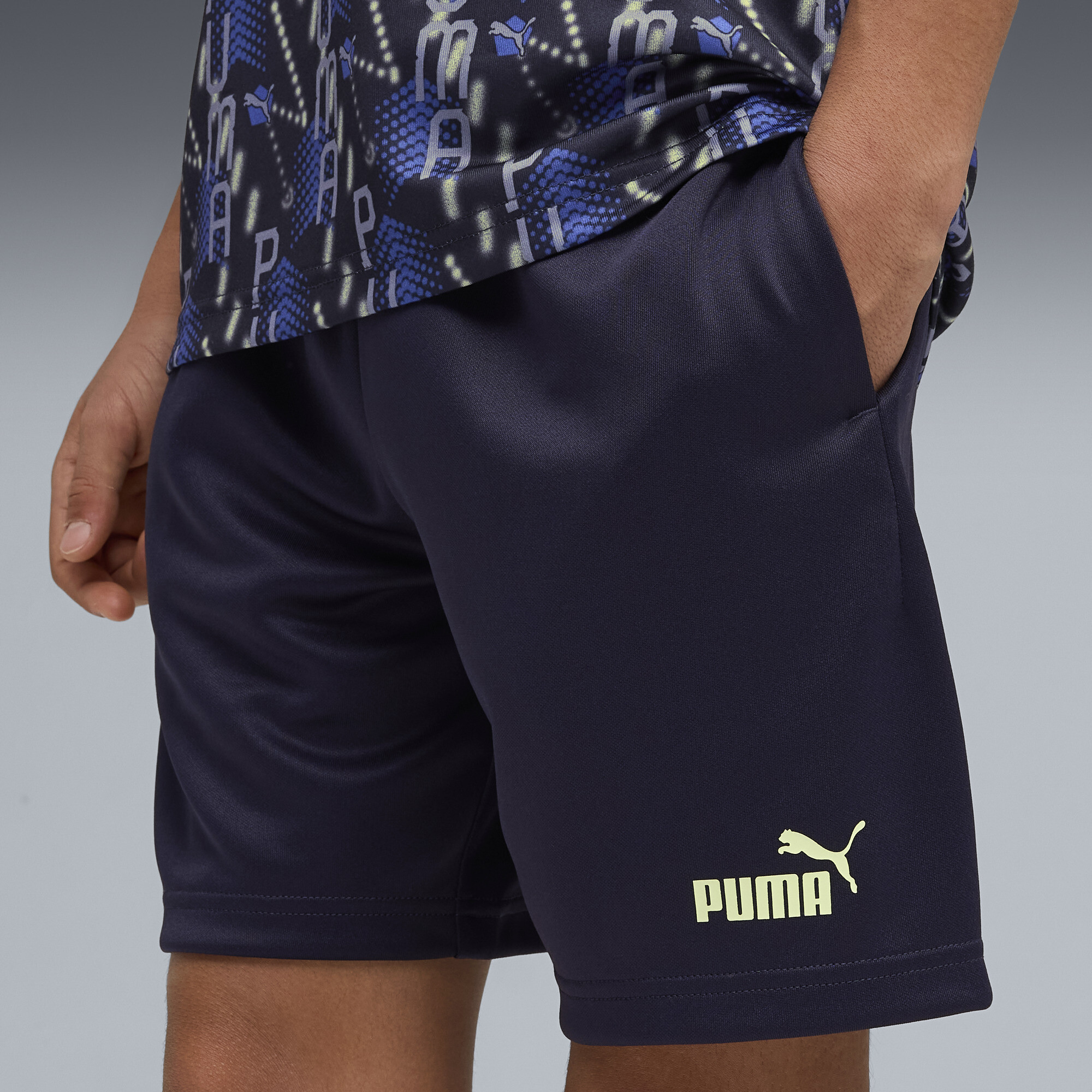 PUMA TRAIN ALL DAY Essentials bedrukte set met T-shirt en short voor Heren, Blauw, Maat 9-10Y thumbnail 4