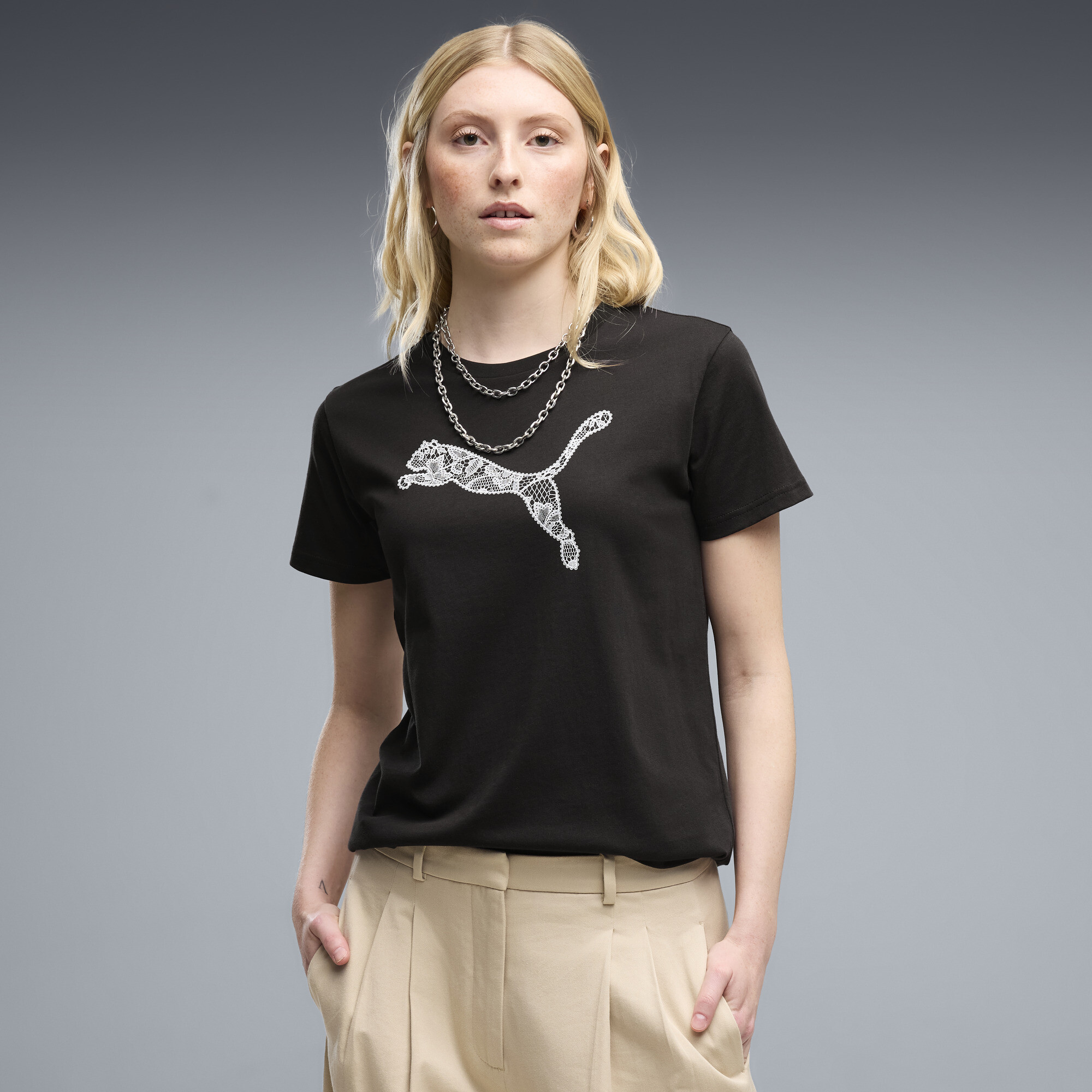 PUMA Graphics Lace Cat T-shirt voor Dames, Zwart, Maat S