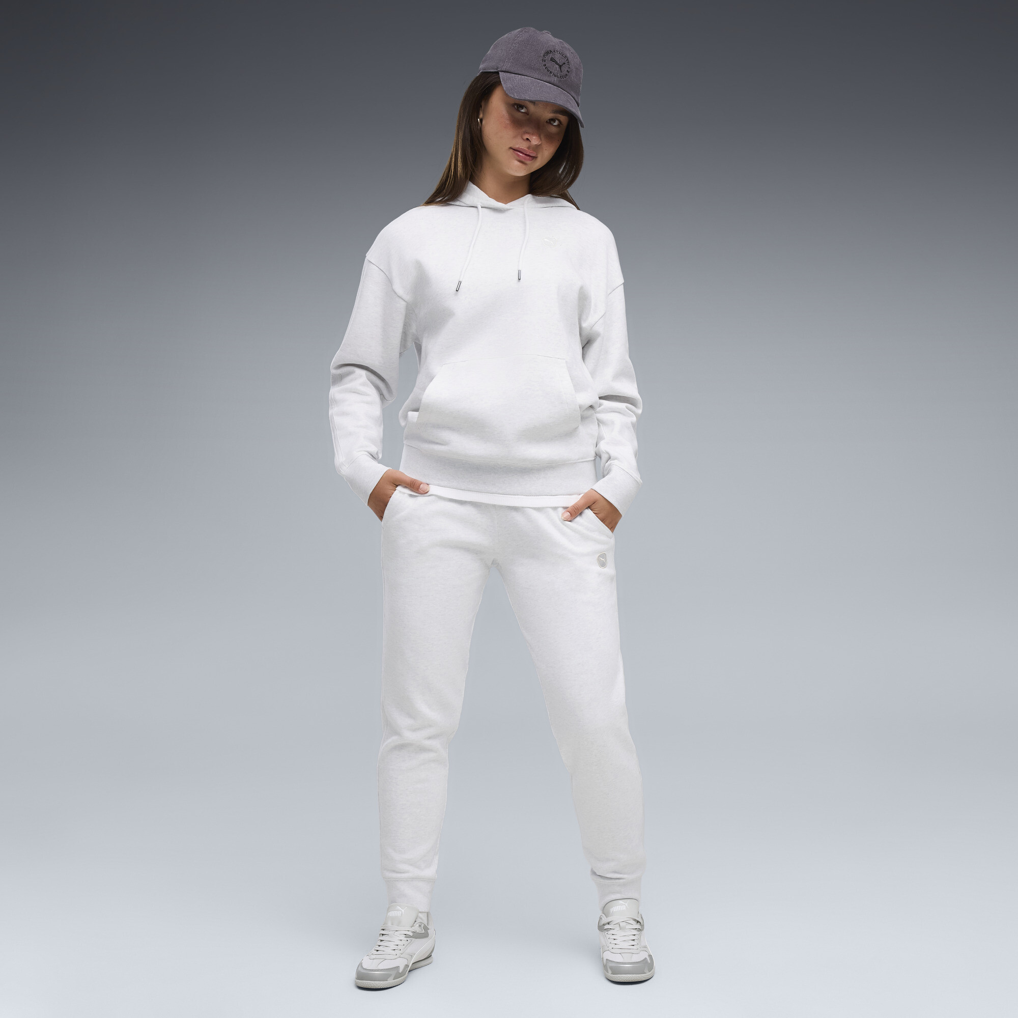 PUMA Essentials Elevated Jogginghose Damen, Kleidung, Weiß, M