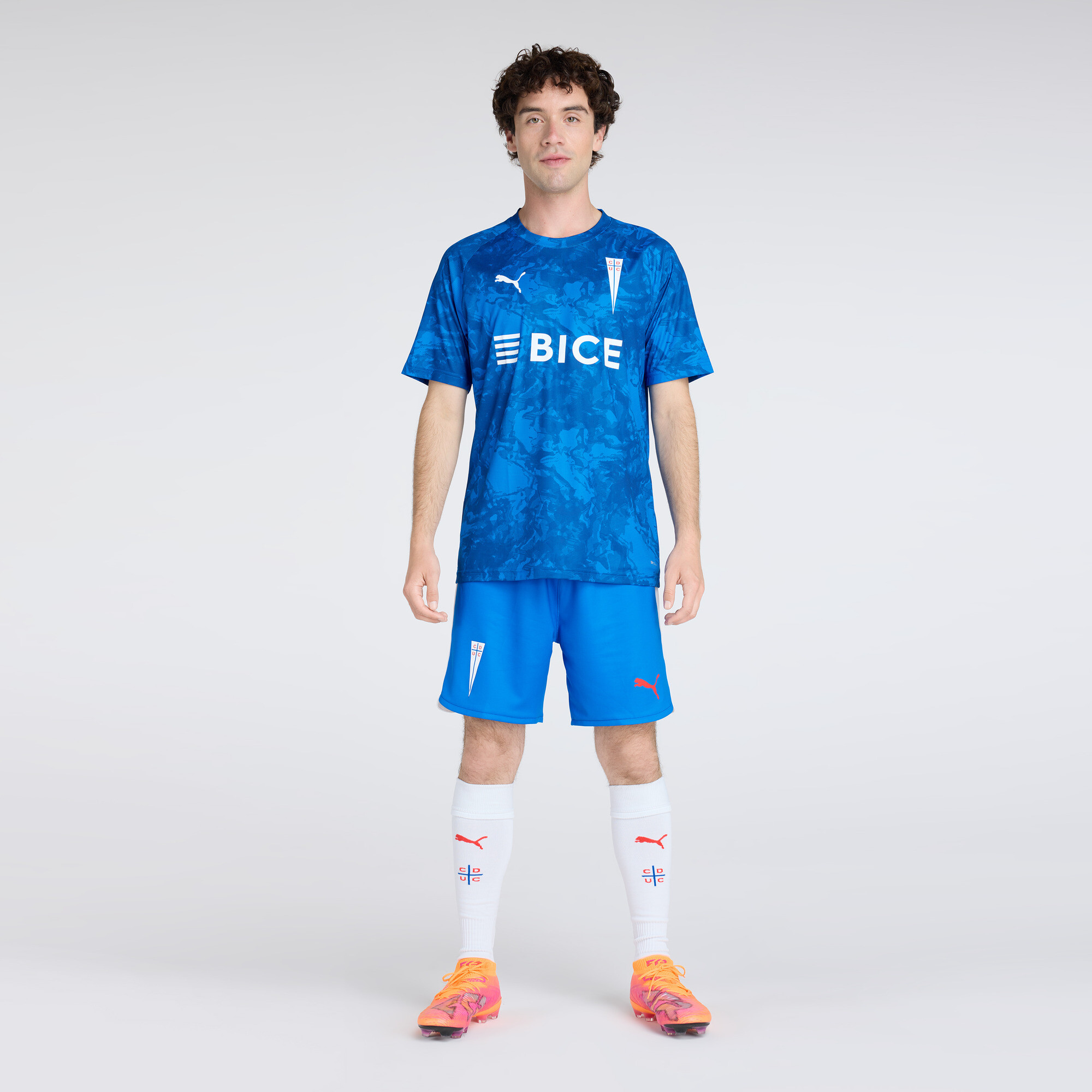Camiseta pre partido Universidad Católica