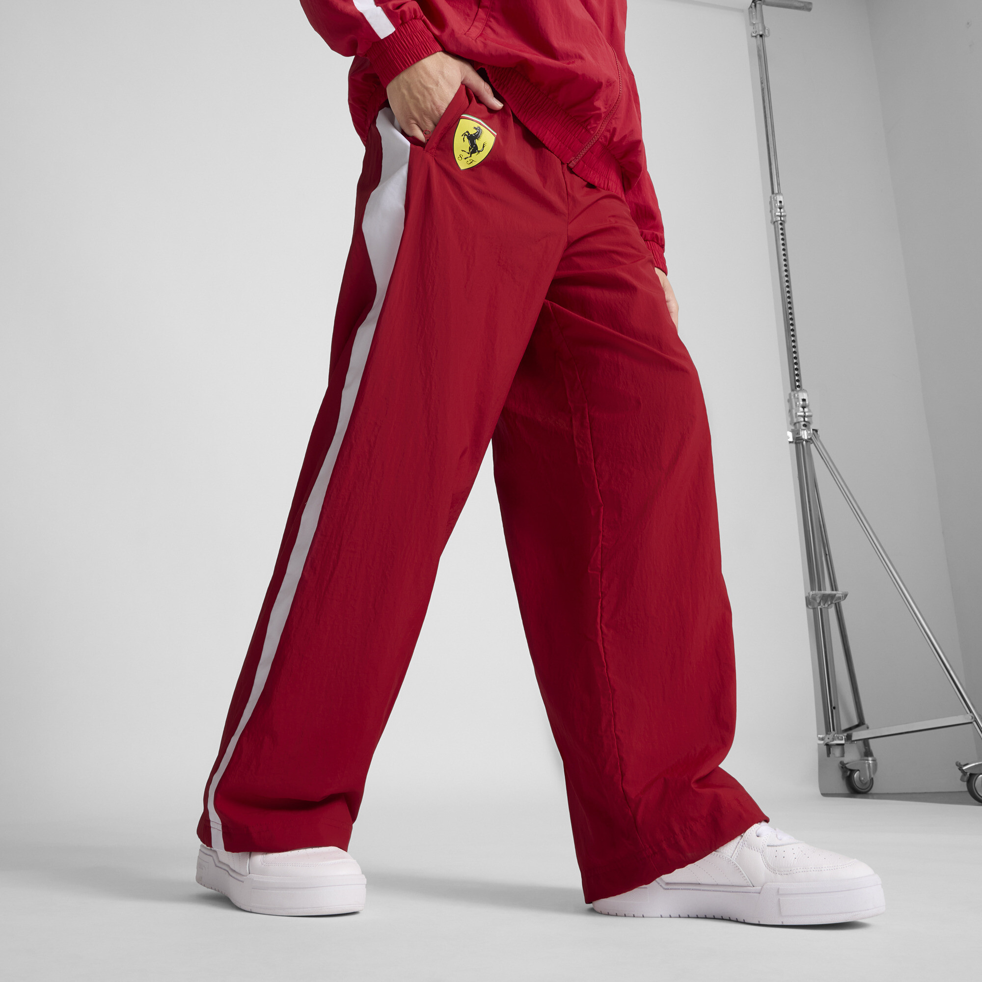 PUMA Scuderia Ferrari 2025 Drivers T7 Men's Oversized Pants in Red, Size XL