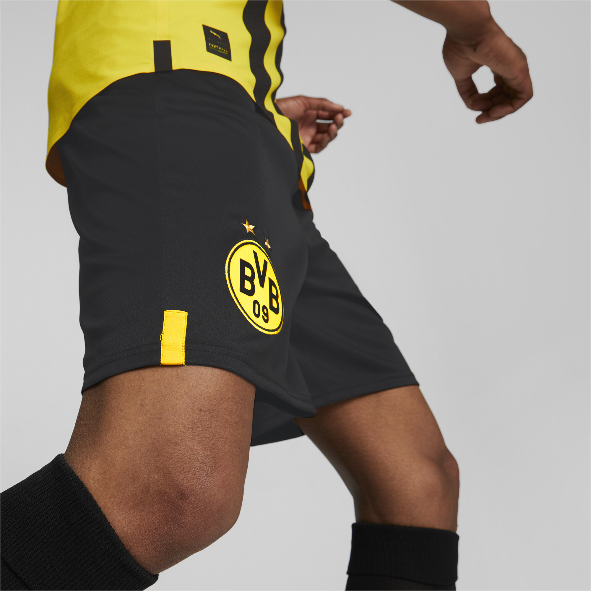 Men's Puma Borussia Dortmund 22/23 Replica Shorts, Black, Size M, Clothing