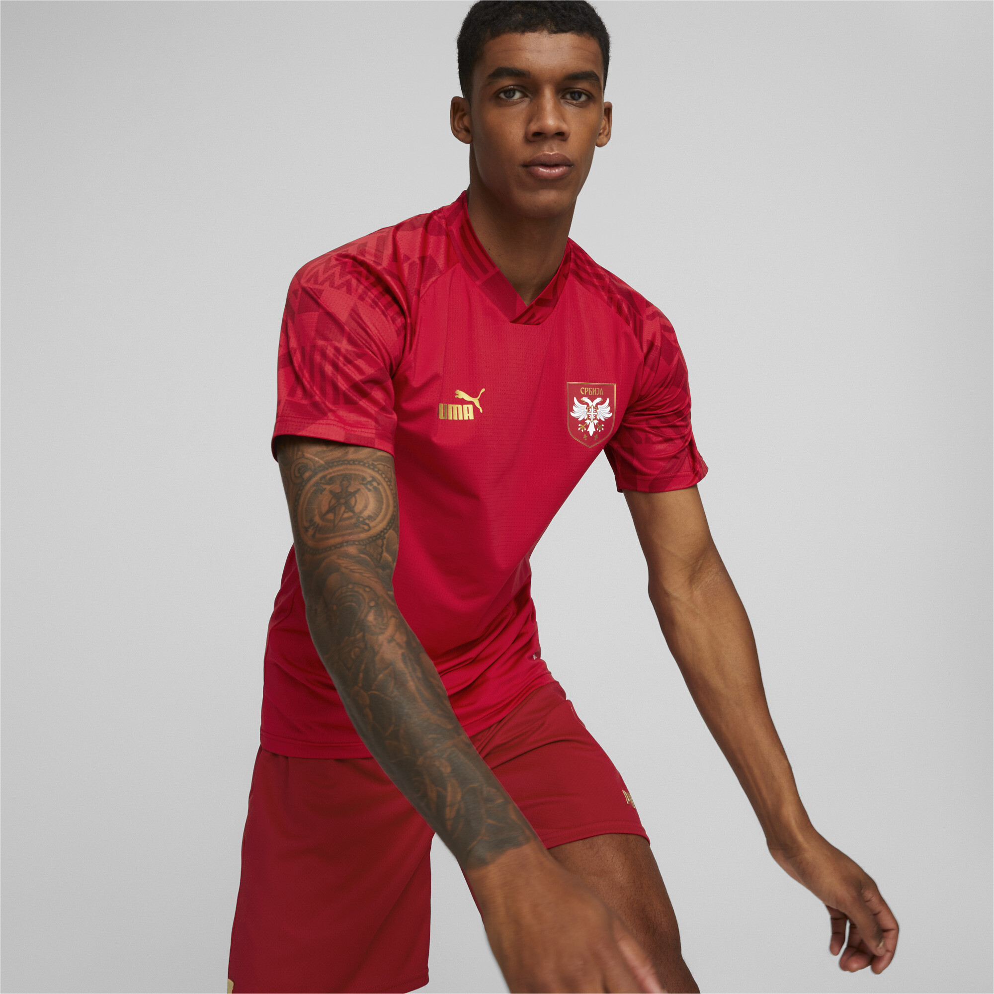 Puma Serbien Fußball Pre-match. Trikot Herren | Mit Print | Chili Pepper/Victory Gold | Größe: XXL