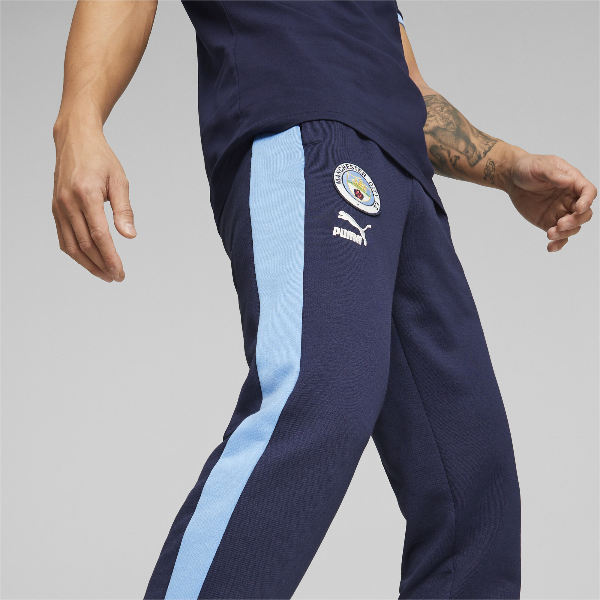 Men's PUMA Manchester City F.C. FtblHeritage T7 Track Pants Men In Blue, Size Small