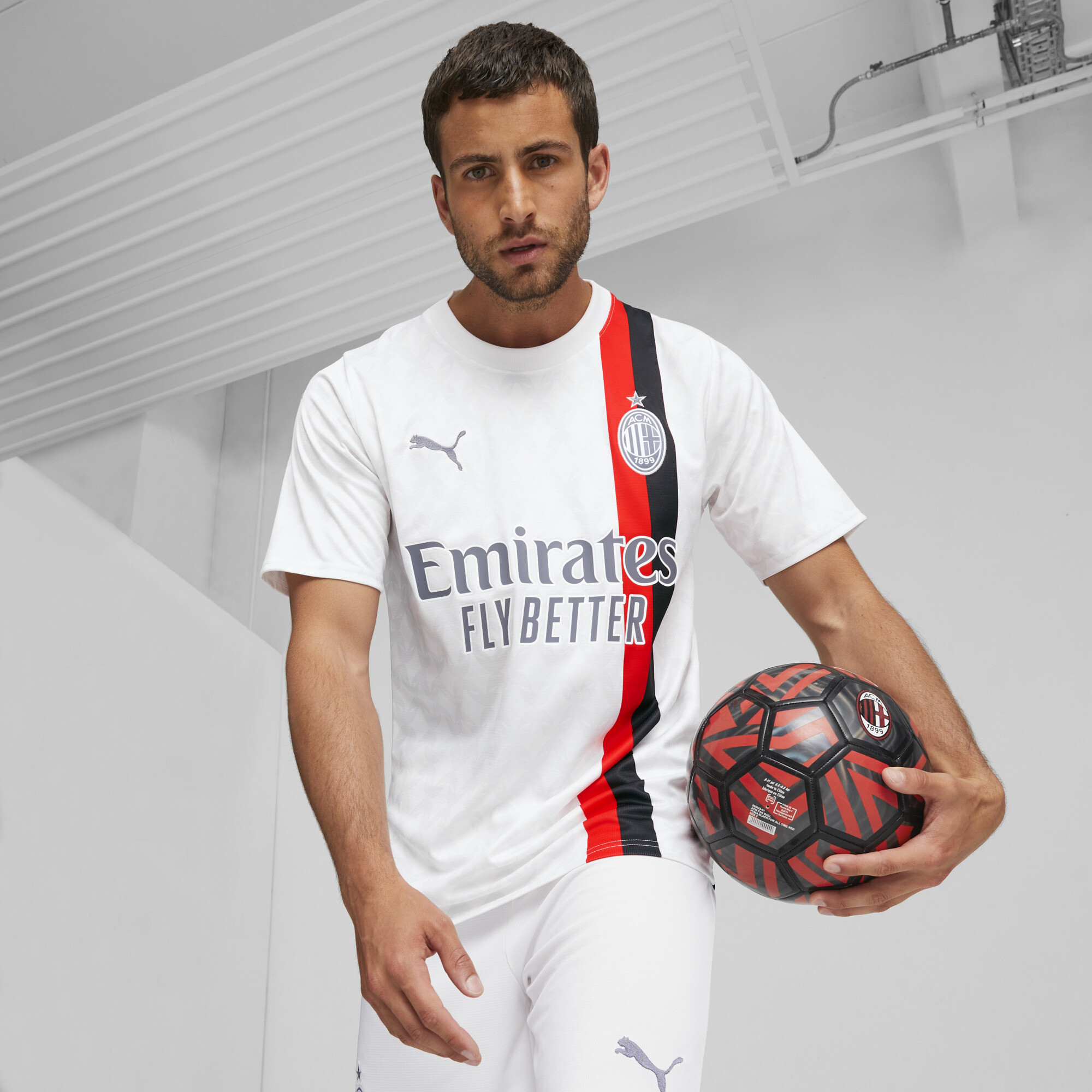 Equipacion milan sales