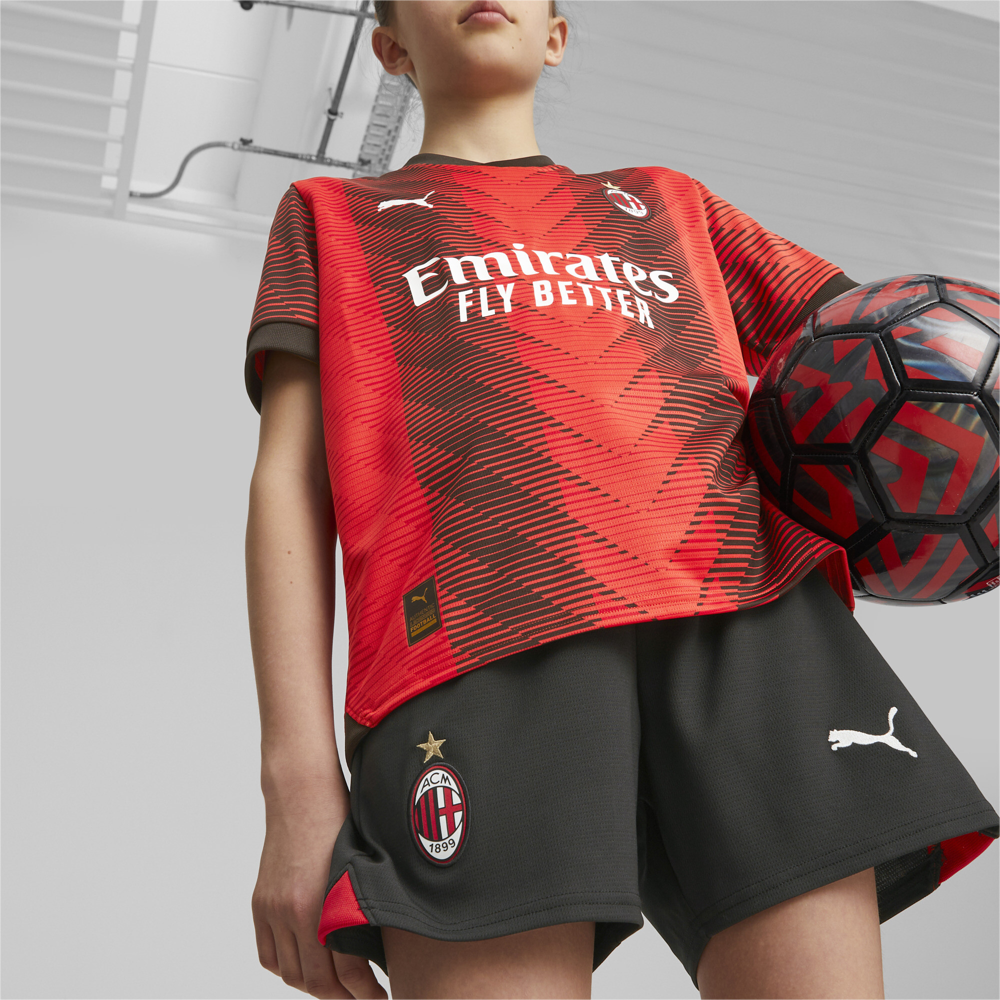 PUMA AC Milan Football Shorts In Black, Size 13-14 Youth