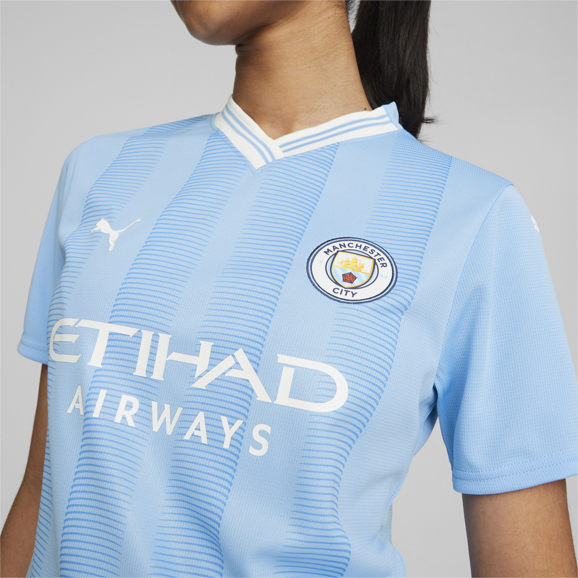 Women's PUMA Manchester City 23/24 Home Jersey In Blue, Size Large