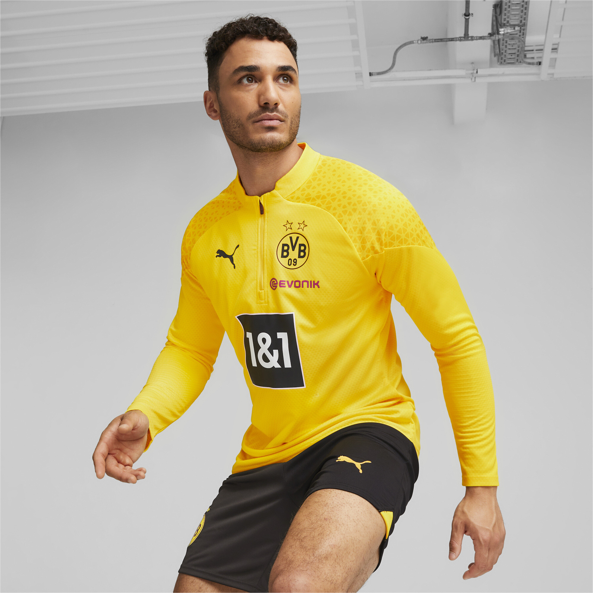 Men's Puma Borussia Dortmund Football Training Quarter-zip Top, Yellow Top, Size S Top, Clothing