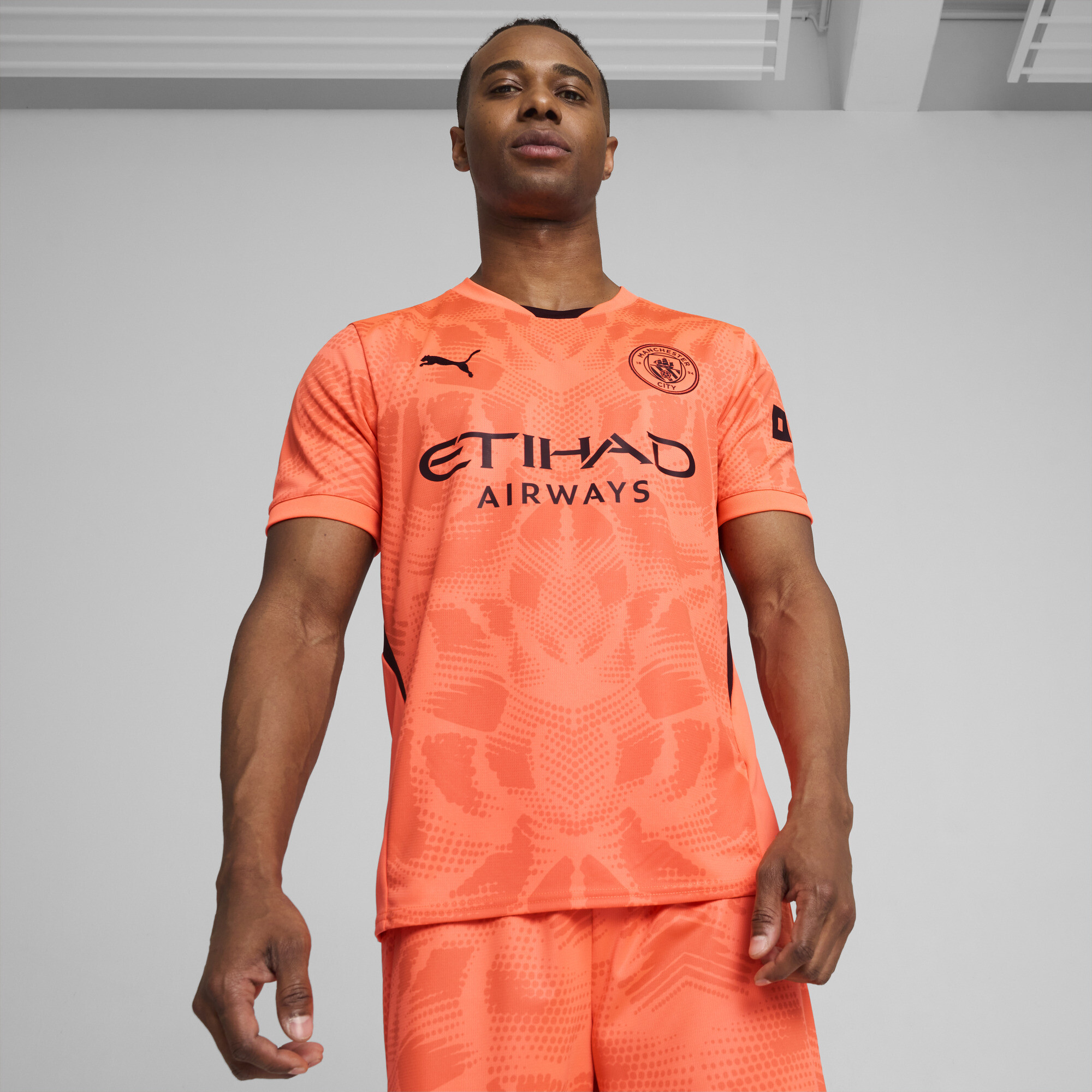 Men's Puma Manchester City 24/25 Goalkeeper Short Sleeve Jersey, Orange, Size XL, Clothing