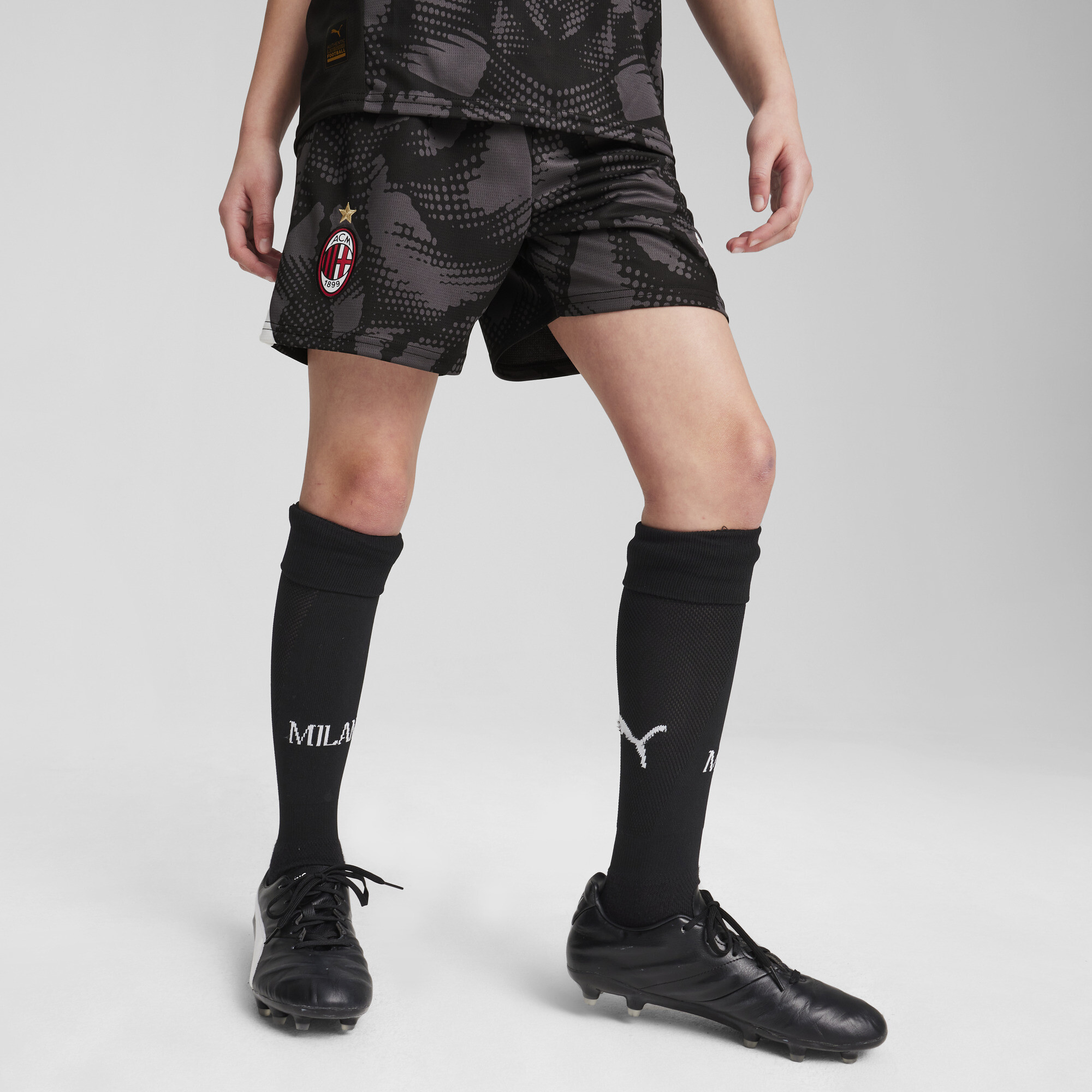 Puma AC Mailand 24/25 Torwartshorts Teenager Für Für Kinder | Black/Dark Coal | Größe: 9-10Y