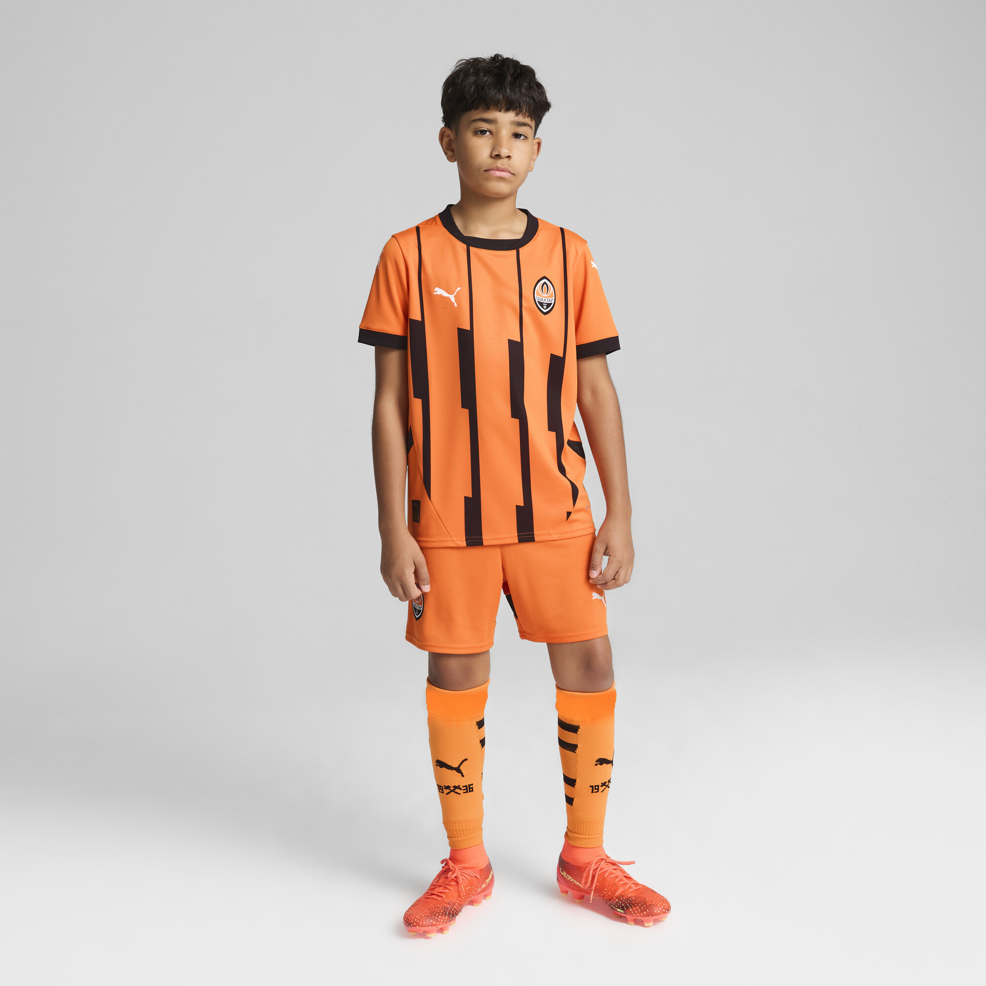 Puma FC Shakhtar Donetsk 24/25 Home Jersey Youth, Orange, Size 7-8Y, Clothing