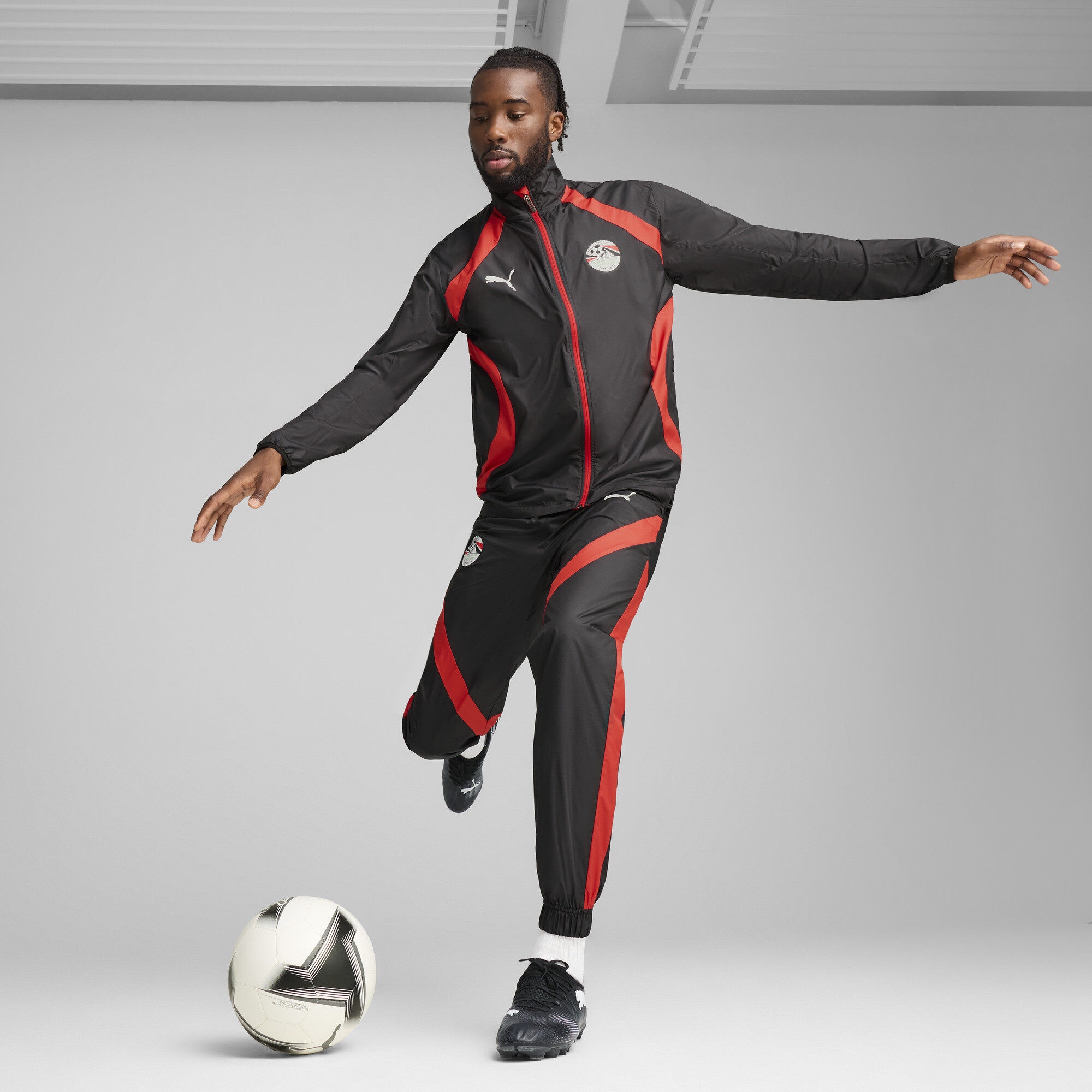 PUMA Egypte geweven prematch-jack voor Heren, Zwart/Rood, Maat M thumbnail 6