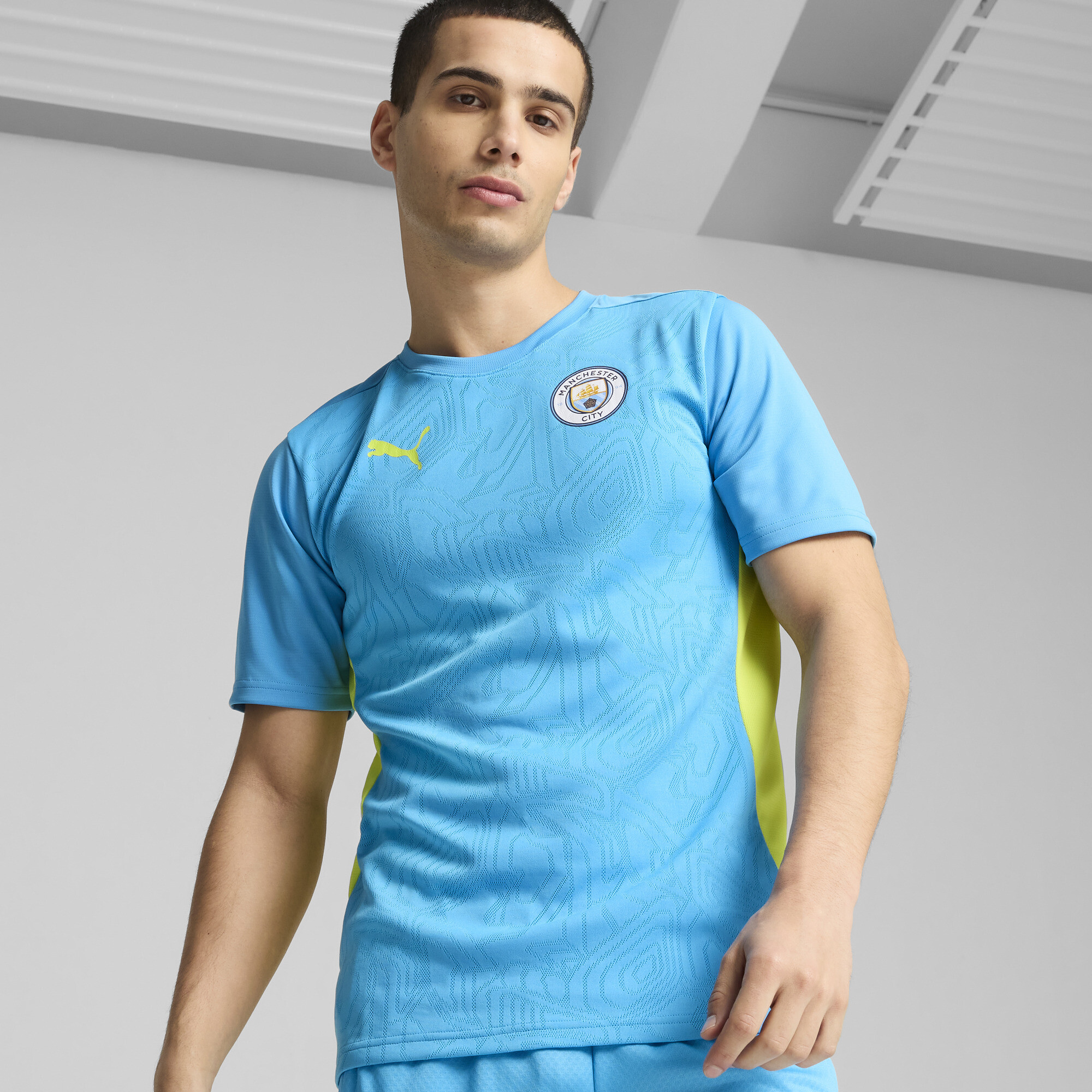 Puma Manchester City Trainingstrikot Herren | Mit Color Blocking | Magic Blue/Yellow Glow | Größe: S