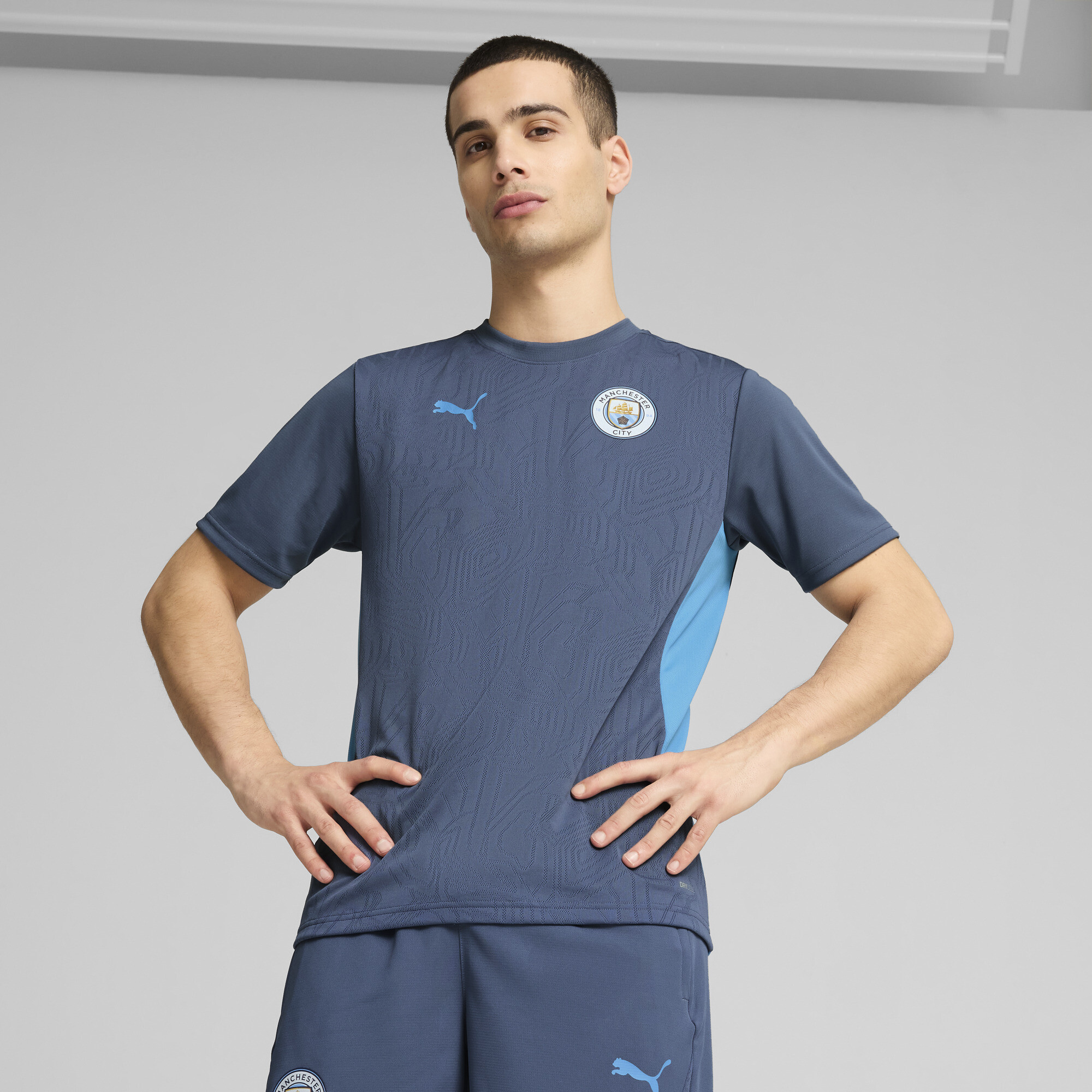 Puma Manchester City Trainingstrikot Herren | Mit Color Blocking | Inky Blue/Magic Blue | Größe: M