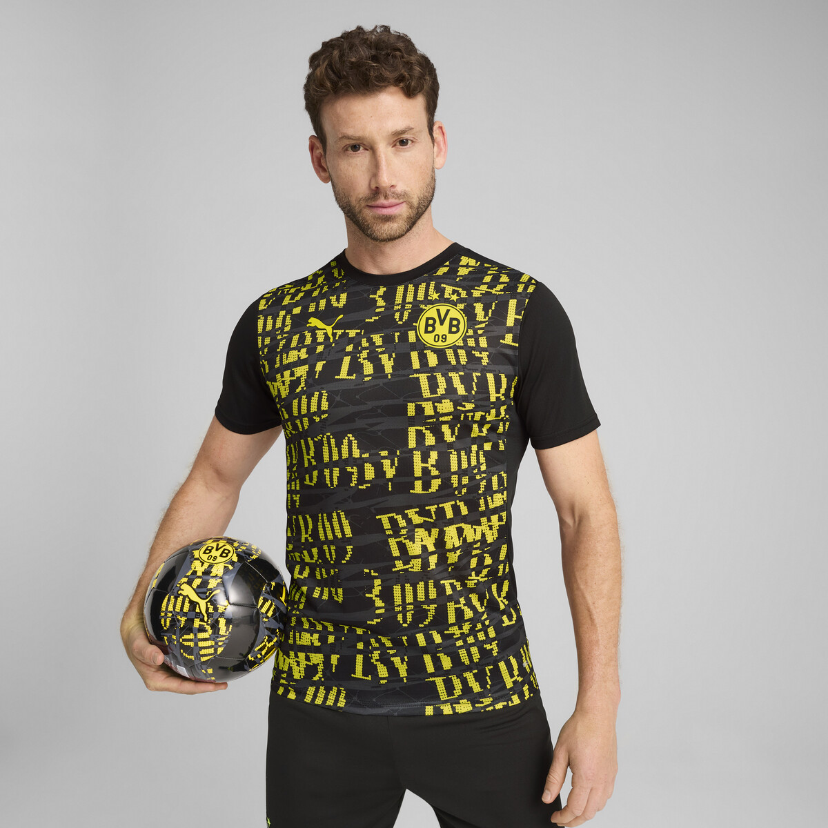 Borussia Dortmund 24/25 Pre-match Jersey Men in Black/Faster Yellow by PUMA, XS