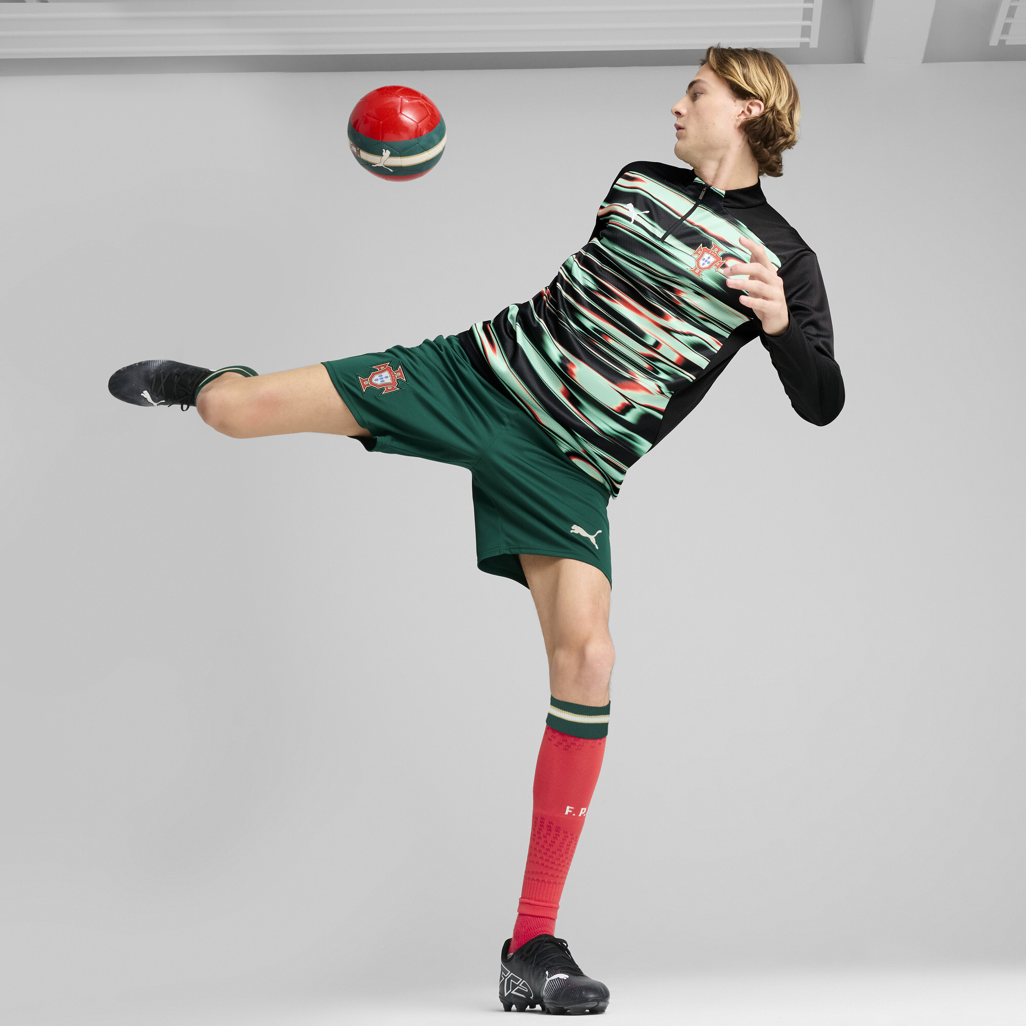 PUMA Portugal prematch-top met kwartrits voor Heren, Zwart/Wit, Maat XS thumbnail 7
