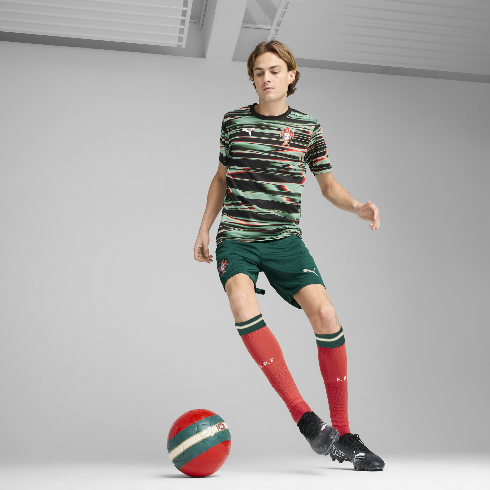 PUMA Portugal prematch-shirt voor Heren, Zwart/Wit, Maat L thumbnail 7