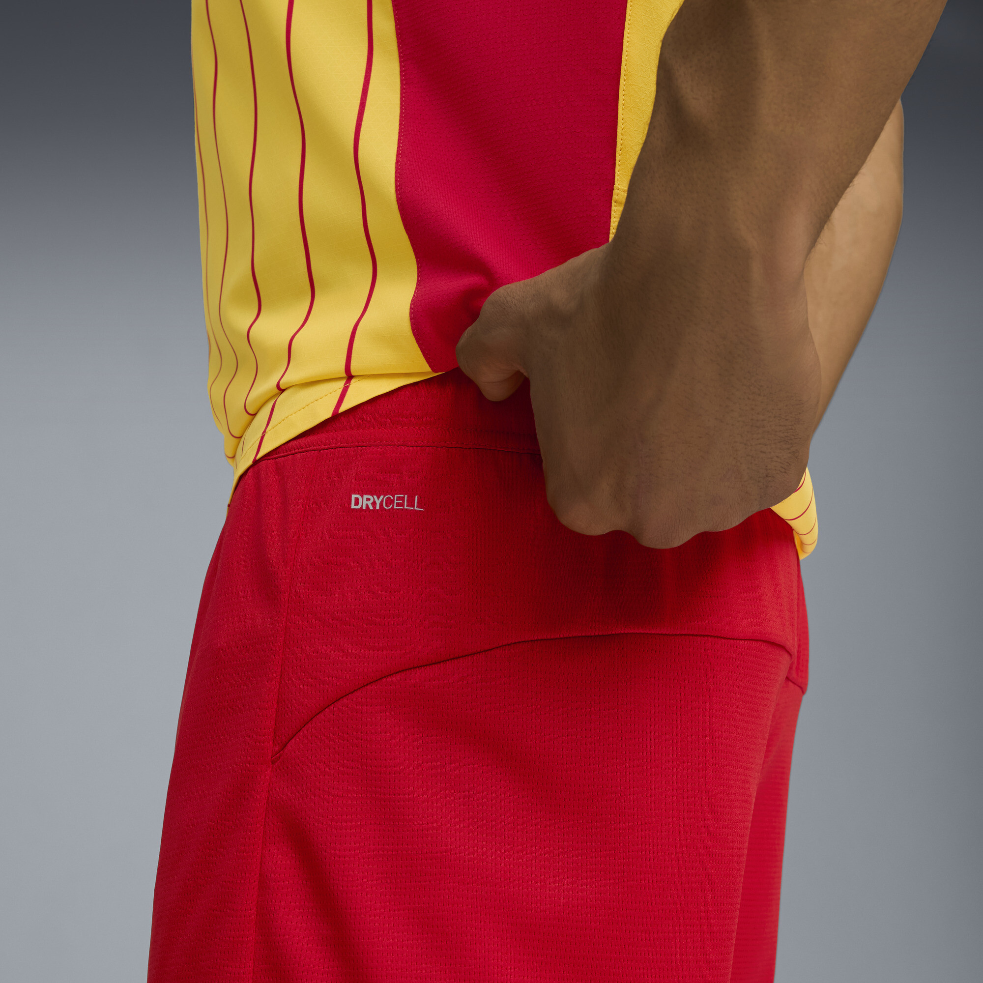 PUMA RC Lens 25/26 short voor Heren, Rood/Geel, Maat S thumbnail 2