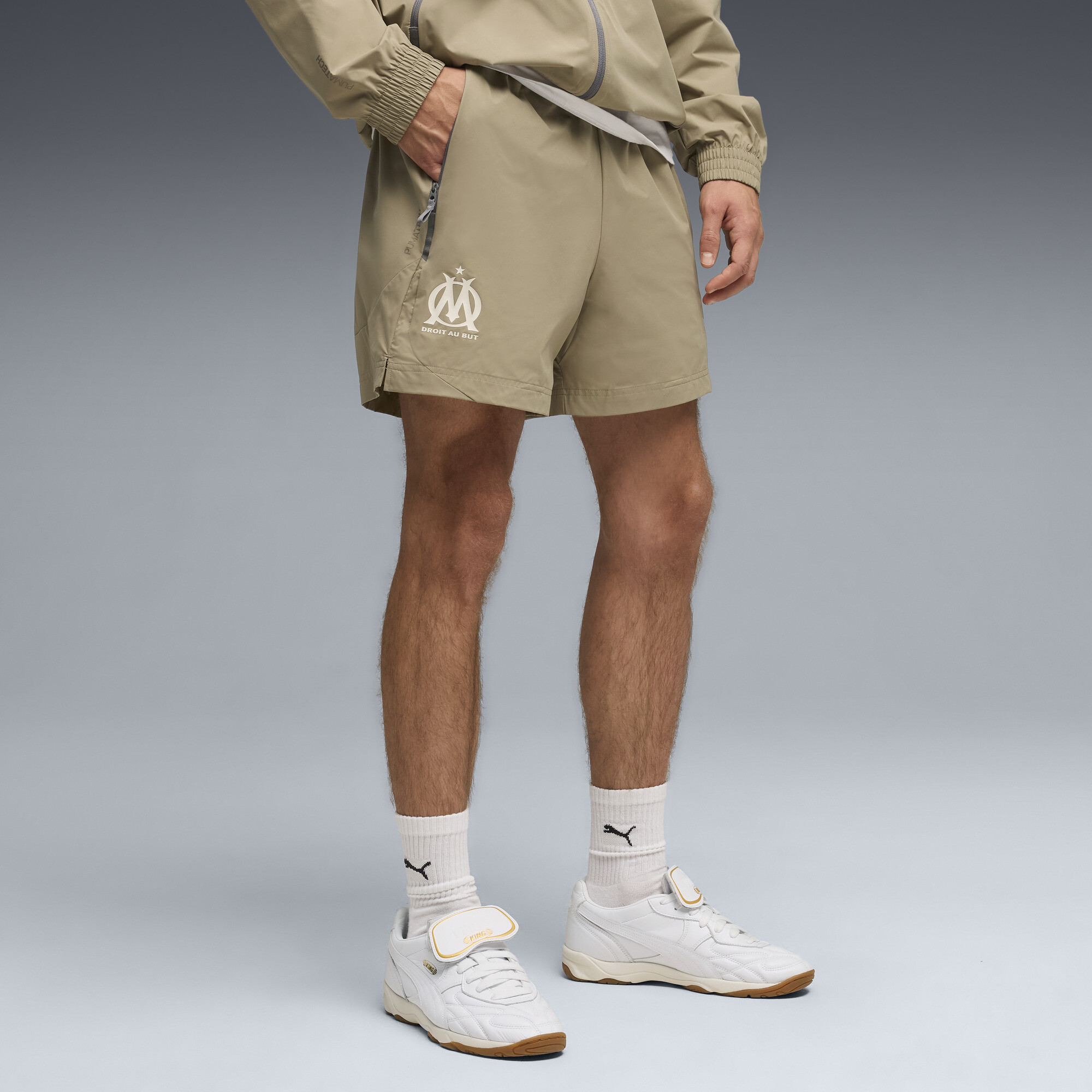 Olympique de Marseille PUMATECH relaxte short voor Heren, Goud, Maat L thumbnail 4