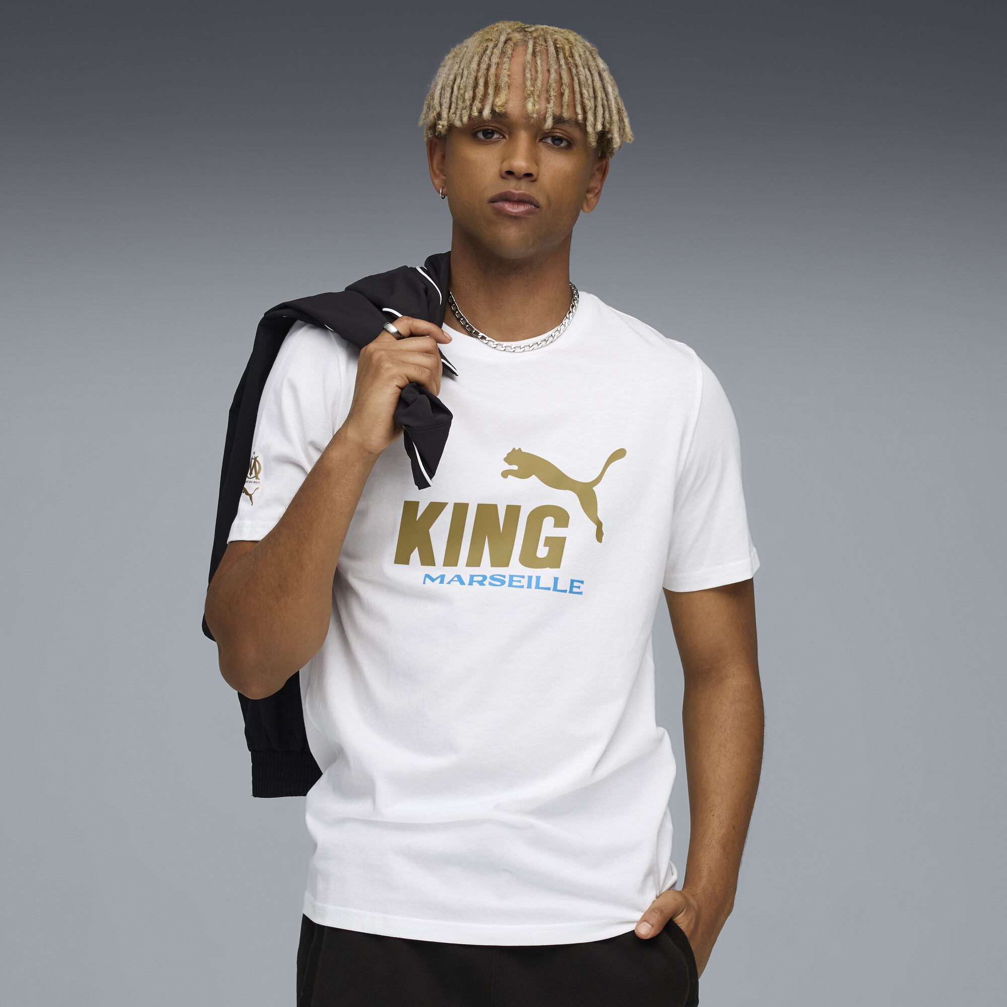 PUMA Olympique de Marseille KING Logo T-shirt voor Heren, Wit/Goud, Maat S thumbnail 4