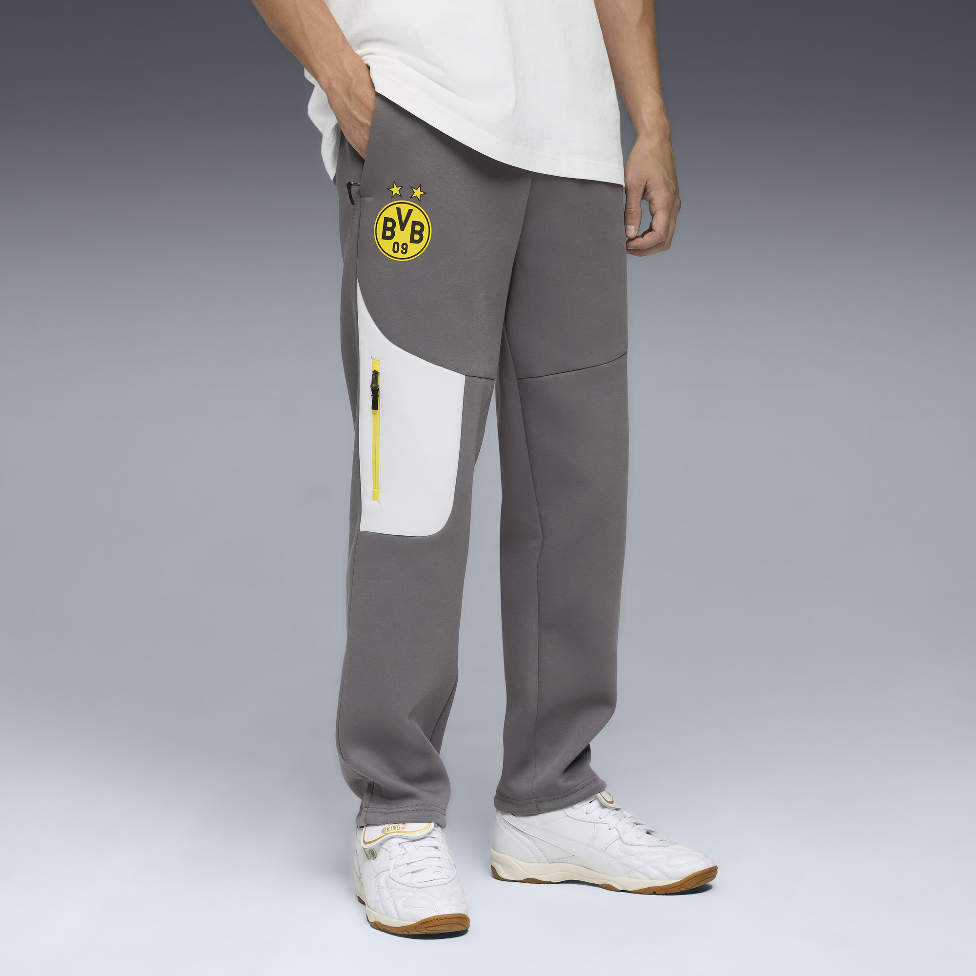 Borussia Dortmund PUMATECH sweatpant voor Heren, Grijs/Geel, Maat M thumbnail 6
