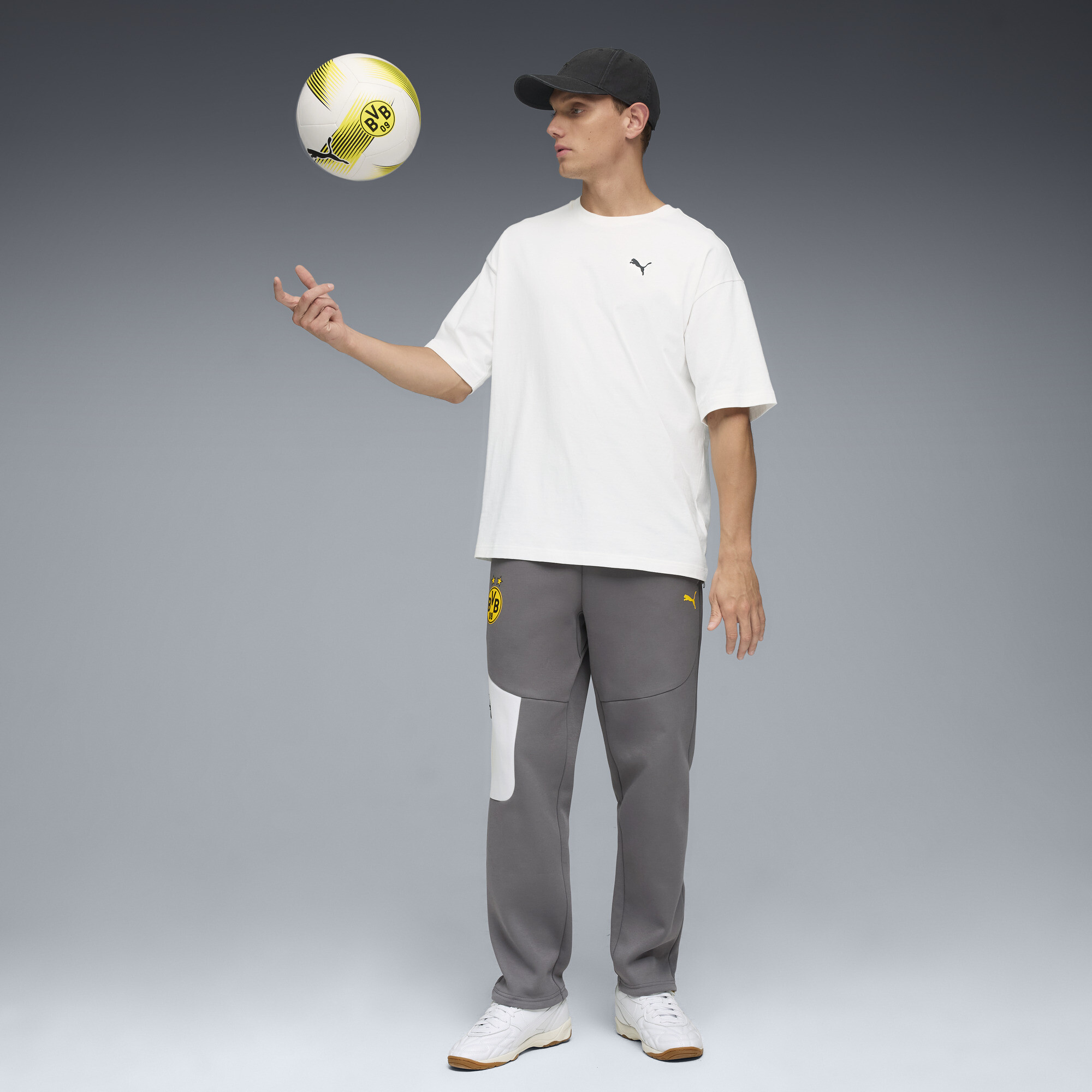 Borussia Dortmund PUMATECH sweatpant voor Heren, Grijs/Geel, Maat M thumbnail 4