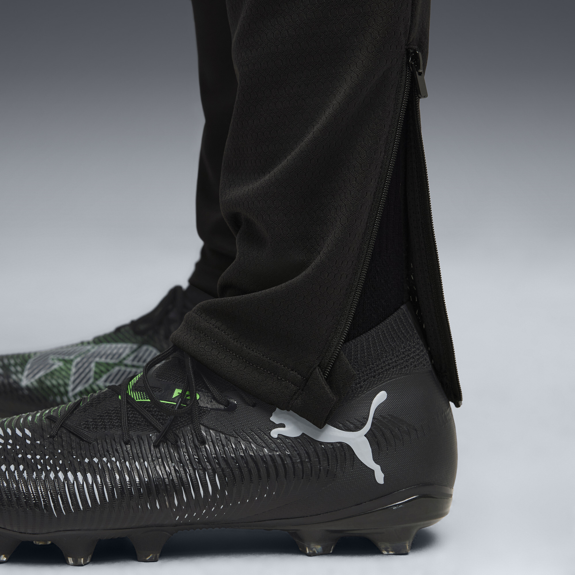 PUMA Manchester City trainingsbroek voor Heren, Zwart/Zilver, Maat XS thumbnail 2