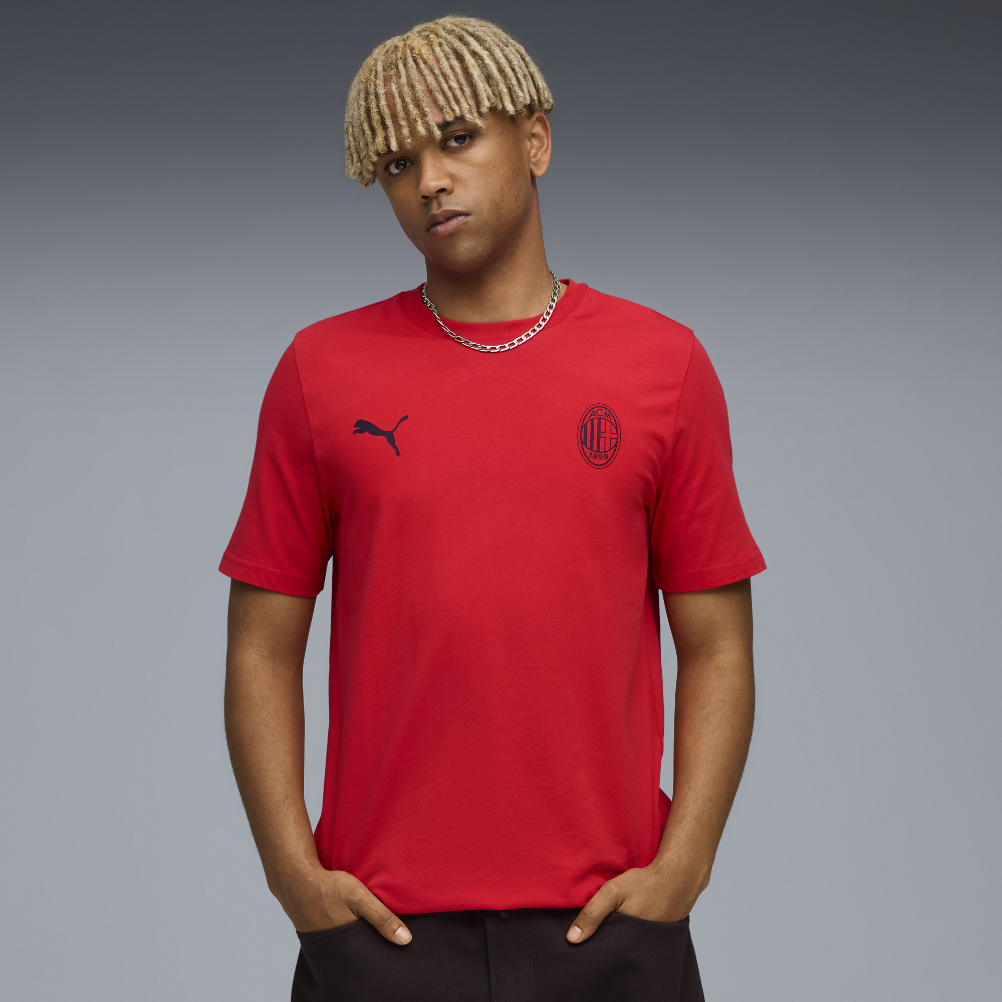 PUMA AC Milan FtblEssentials T-shirt voor Heren, Zwart/Rood, Maat XL thumbnail 6