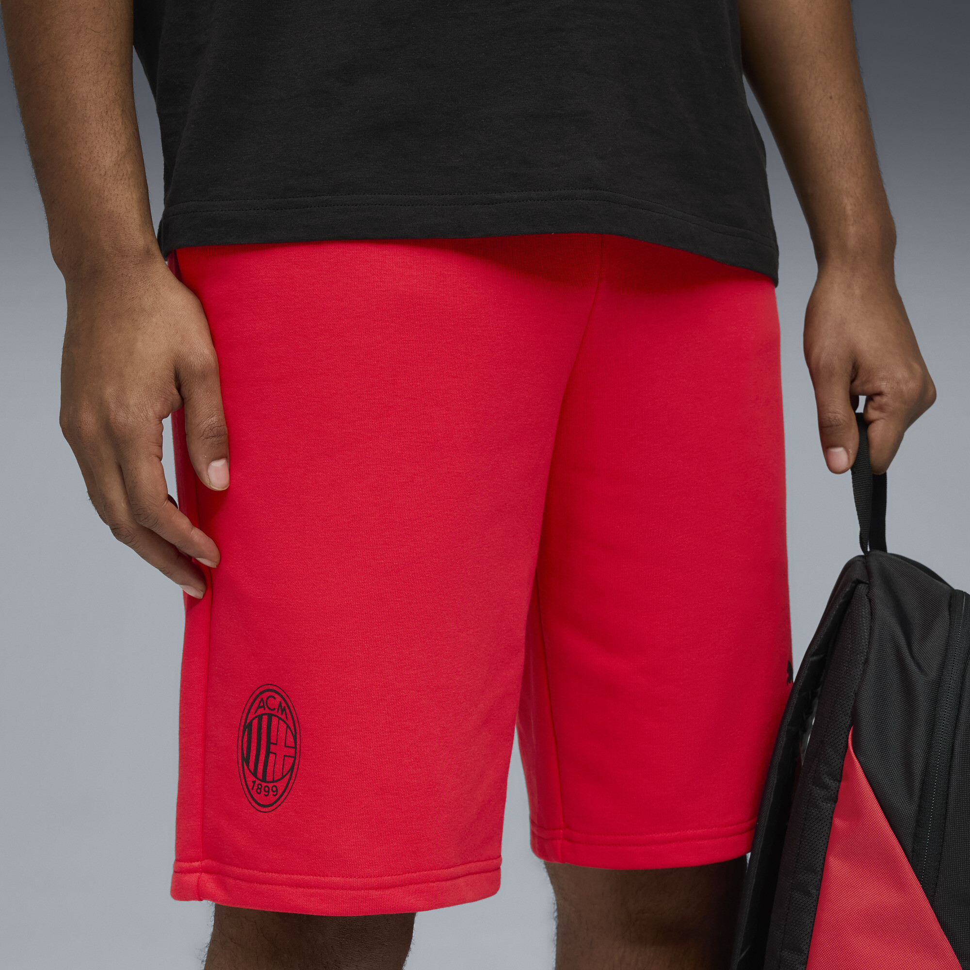 PUMA AC Milan FtblEssentials short voor Heren, Zwart/Rood, Maat L thumbnail 2