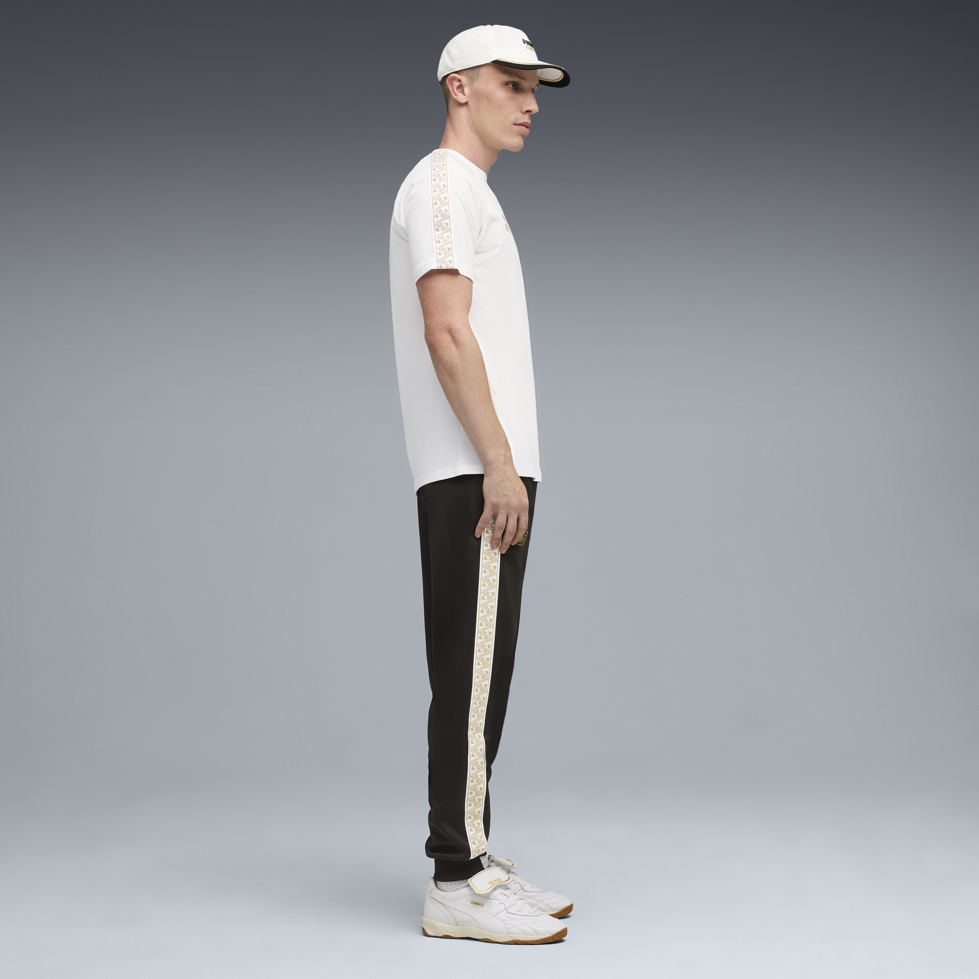 PUMA FC Rood Bull Salzburg KING Anthem broek, Zwart/Goud, Maat 3XL thumbnail 5