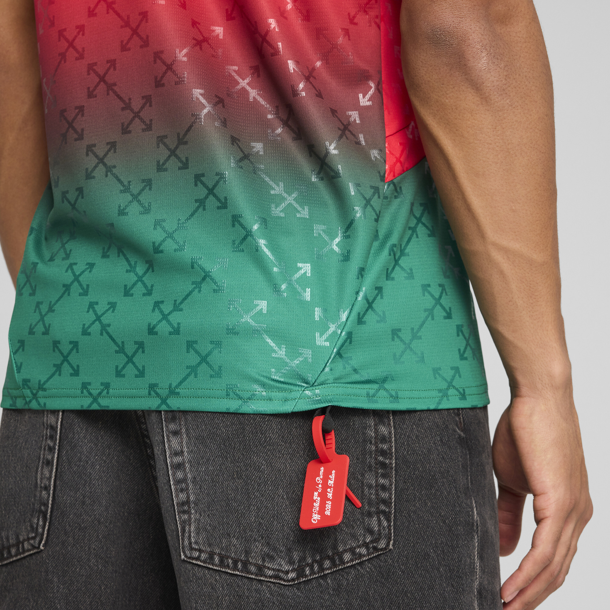 PUMA AC MILAN x OFF-Witâ¢ Replica shirt voor Heren, Zwart/Rood, Maat XL thumbnail 5