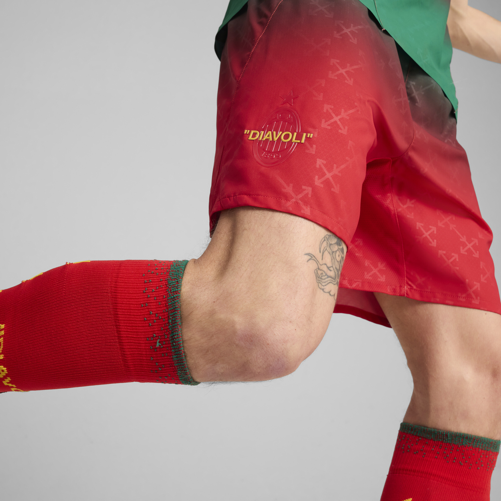 PUMA AC MILAN x OFF-Witâ¢ Authentic short voor Heren, Zwart/Rood, Maat M thumbnail 7