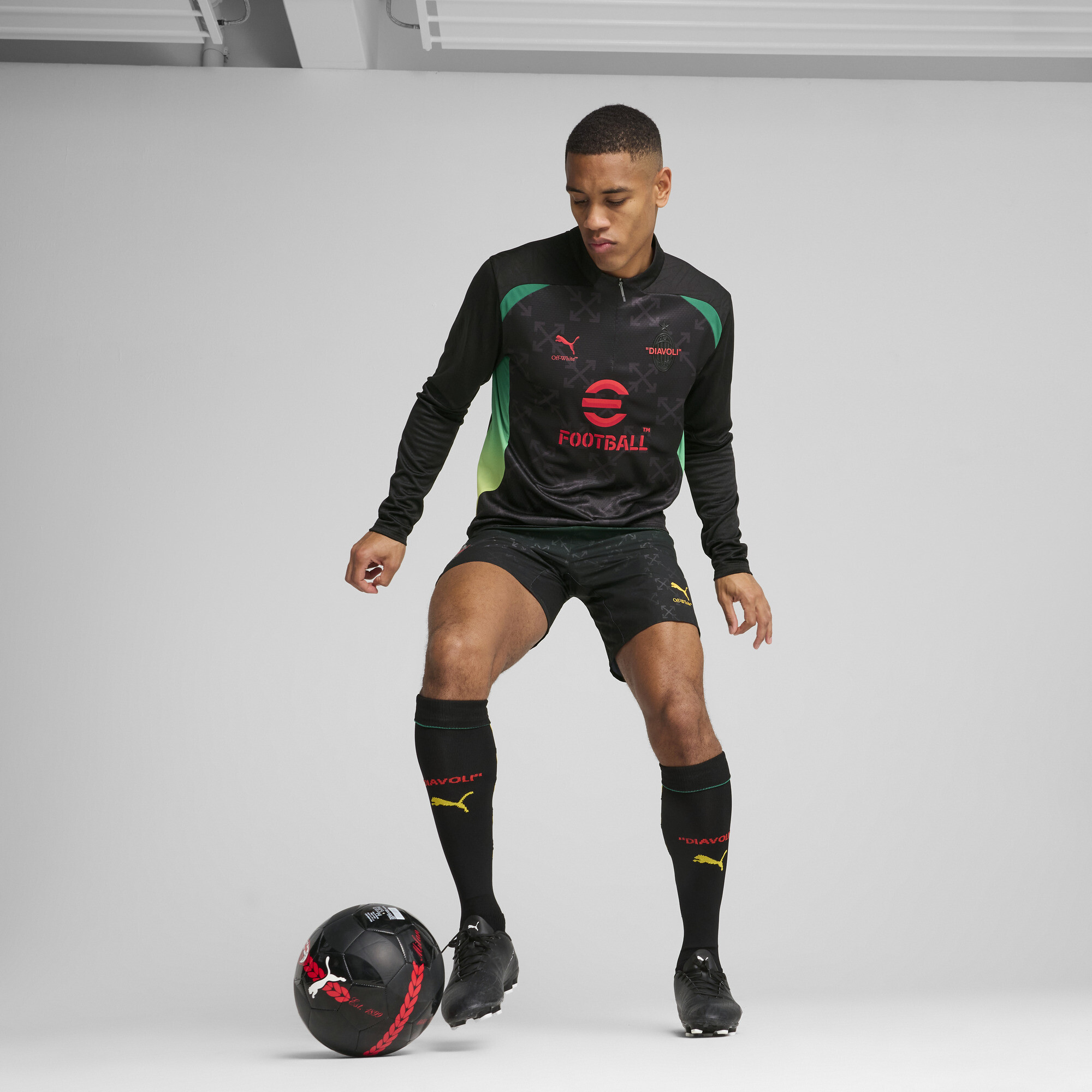 PUMA AC MILAN x OFF-Witâ¢ 1/4-prematch-top voor Heren, Zwart/Rood, Maat 3XL thumbnail 6