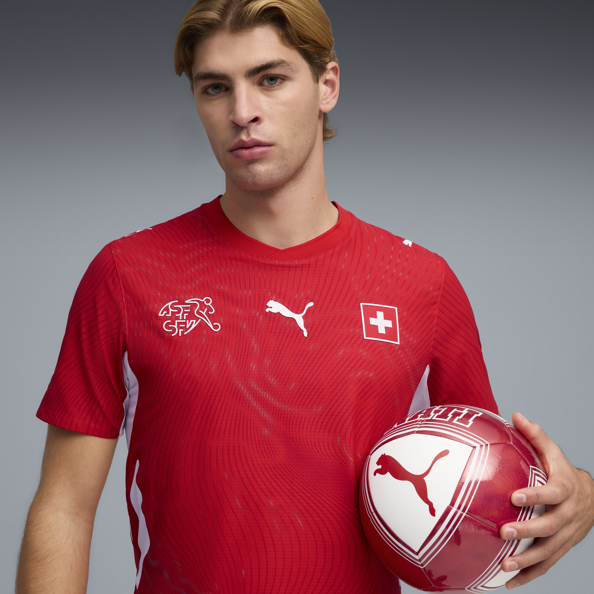 PUMA Zwitserland 2026 Authentic thuisshirt voor Heren, Rood/Wit, Maat L thumbnail 6