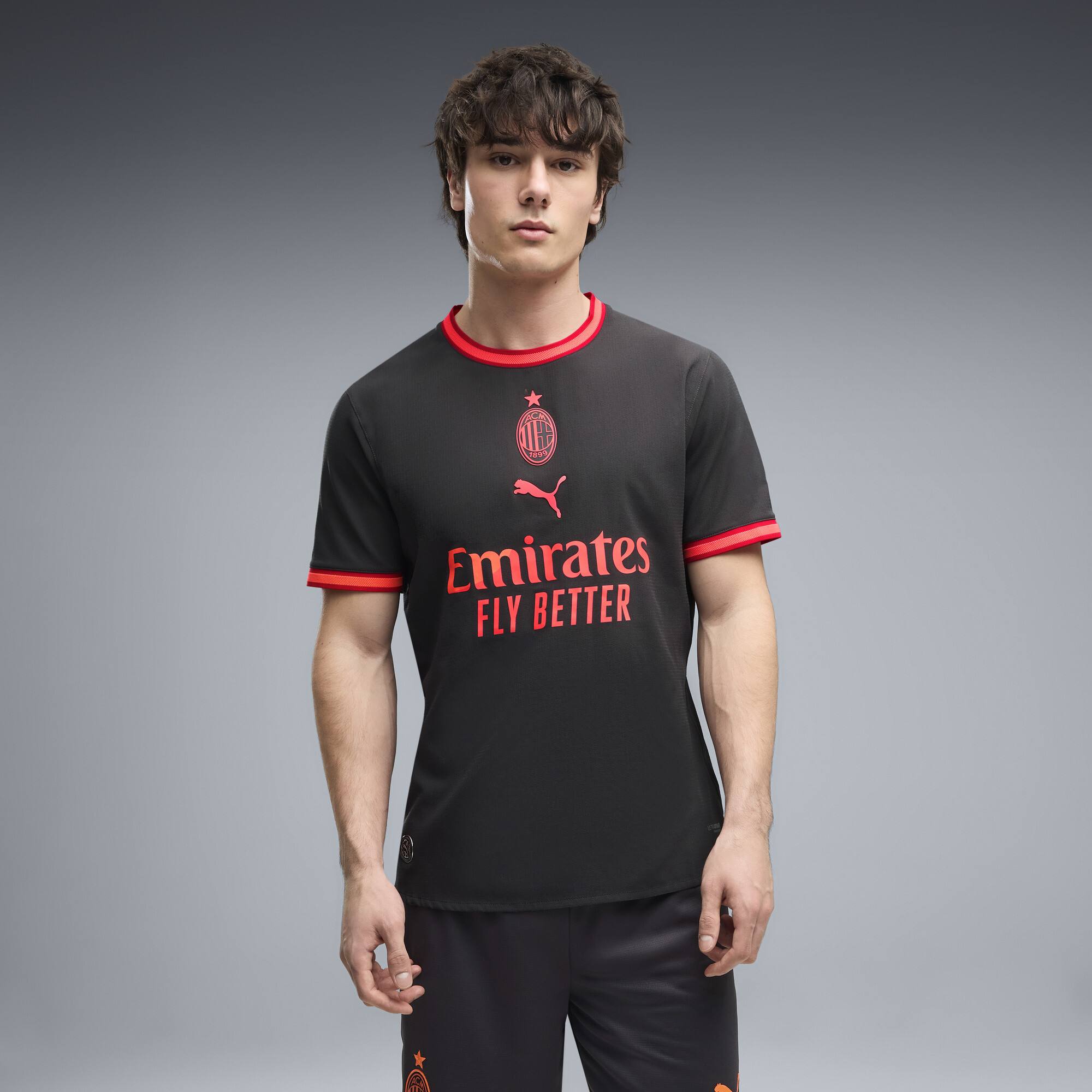 PUMA Maillot Authentic Third 2627 AC Milan Homme Accessoires Gris 3XL 150 €