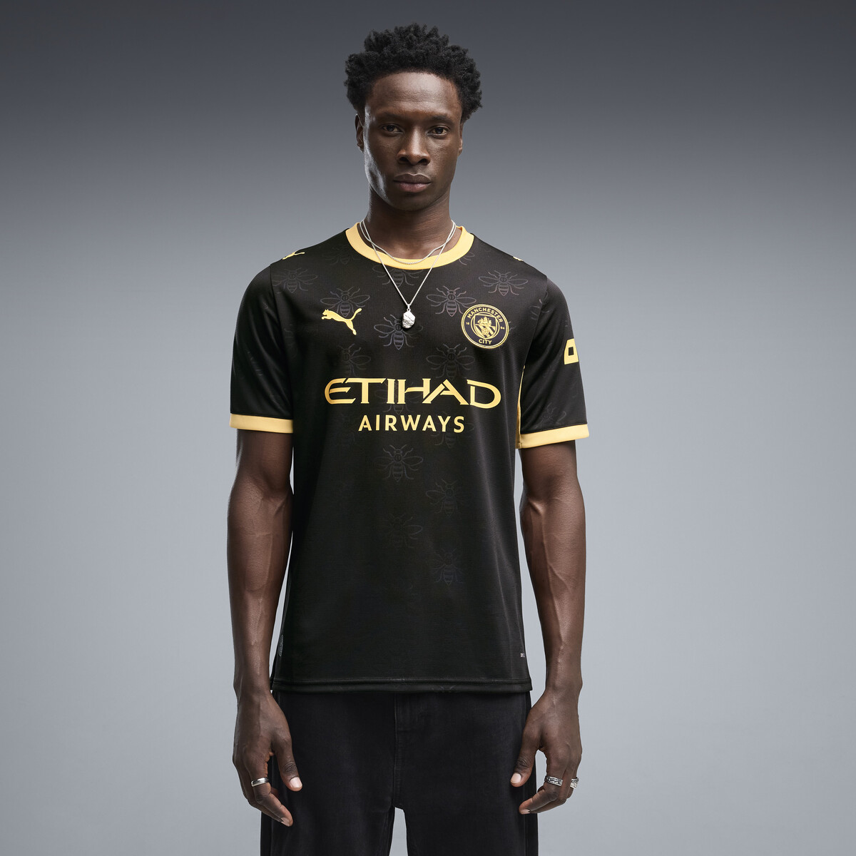 Manchester City 26/27 Away Jersey Men in Black/Flaxen by PUMA, Small
