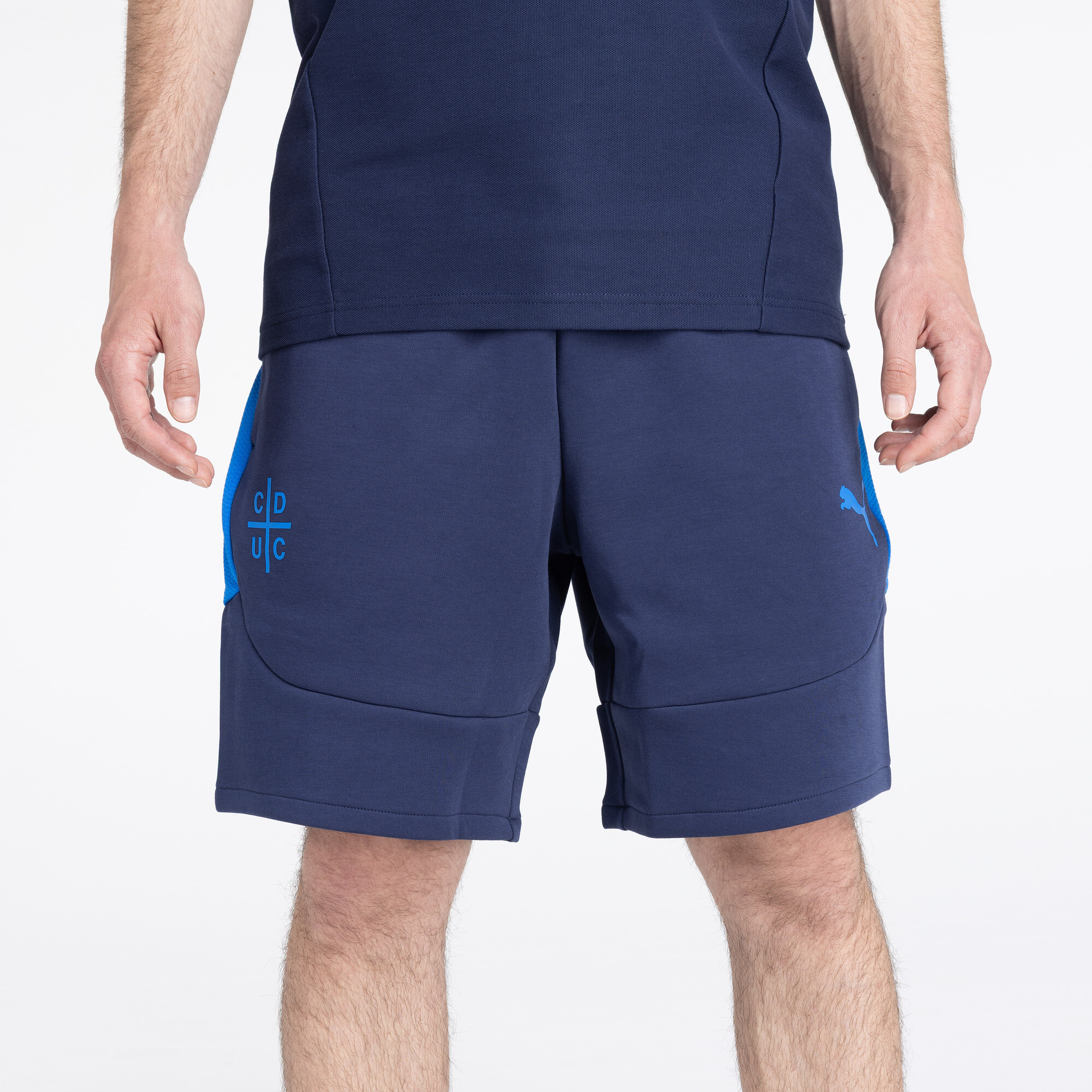 Shorts Universidad Católica Evostripe para hombre