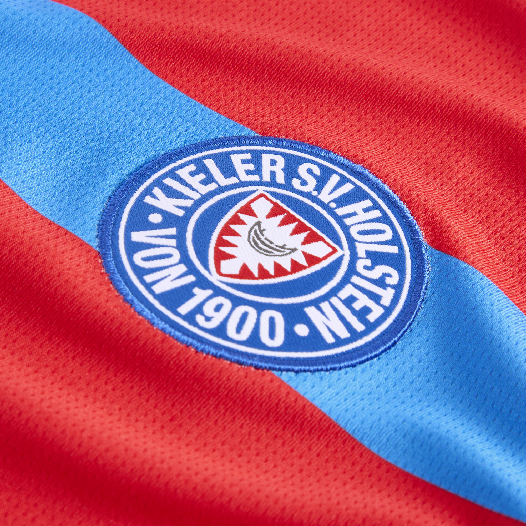 PUMA Holstein Kiel 25/26 uitshirt, Blauw/Rood/Wit, Maat 1-2Y thumbnail 4