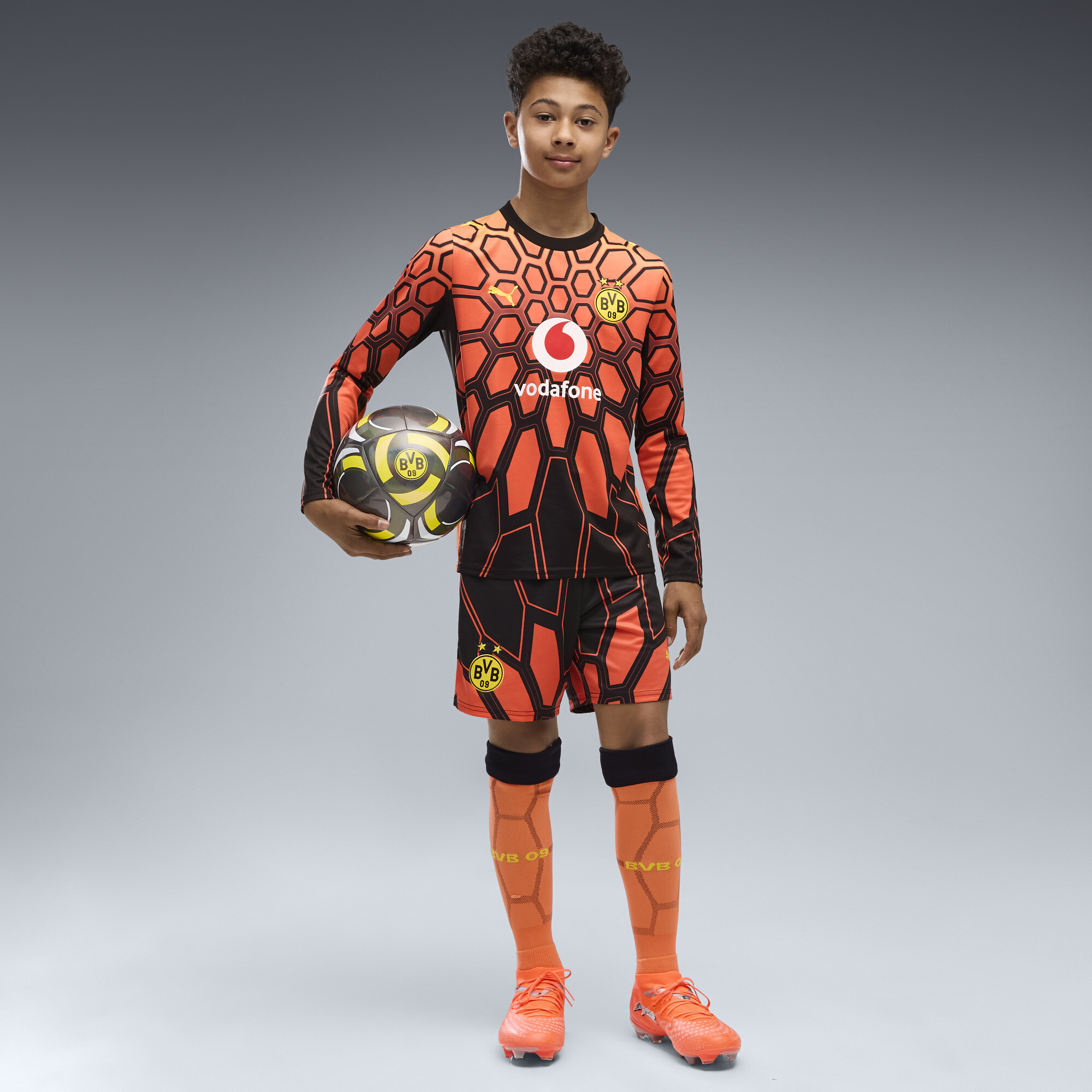 PUMA Short de gardien de but 26/27 Borussia Dortmund Enfant et Adolescent, Vêtements, Orange, 13-14Y