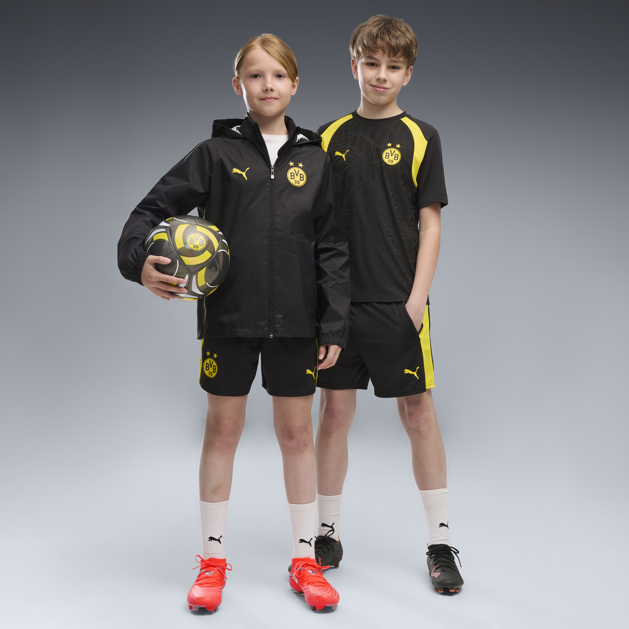 PUMA Short dentranement Borussia Dortmund Enfant et Adolescent Vtements Noir 7-8Y 40 €