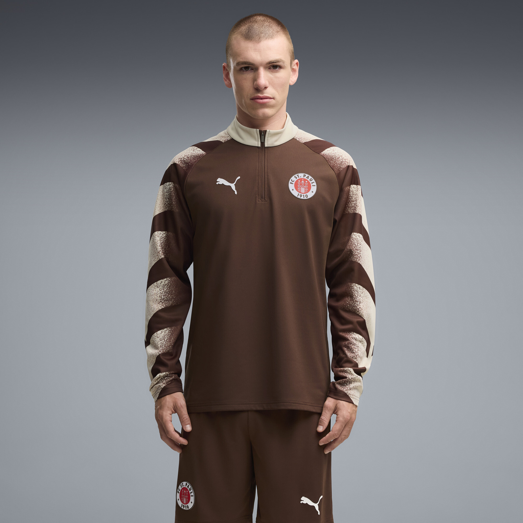 PUMA Męska bluza treningowa FC St. Pauli o wąskim kroju z zamkiem 1/4, Akcesoria, Brązowy, XXL