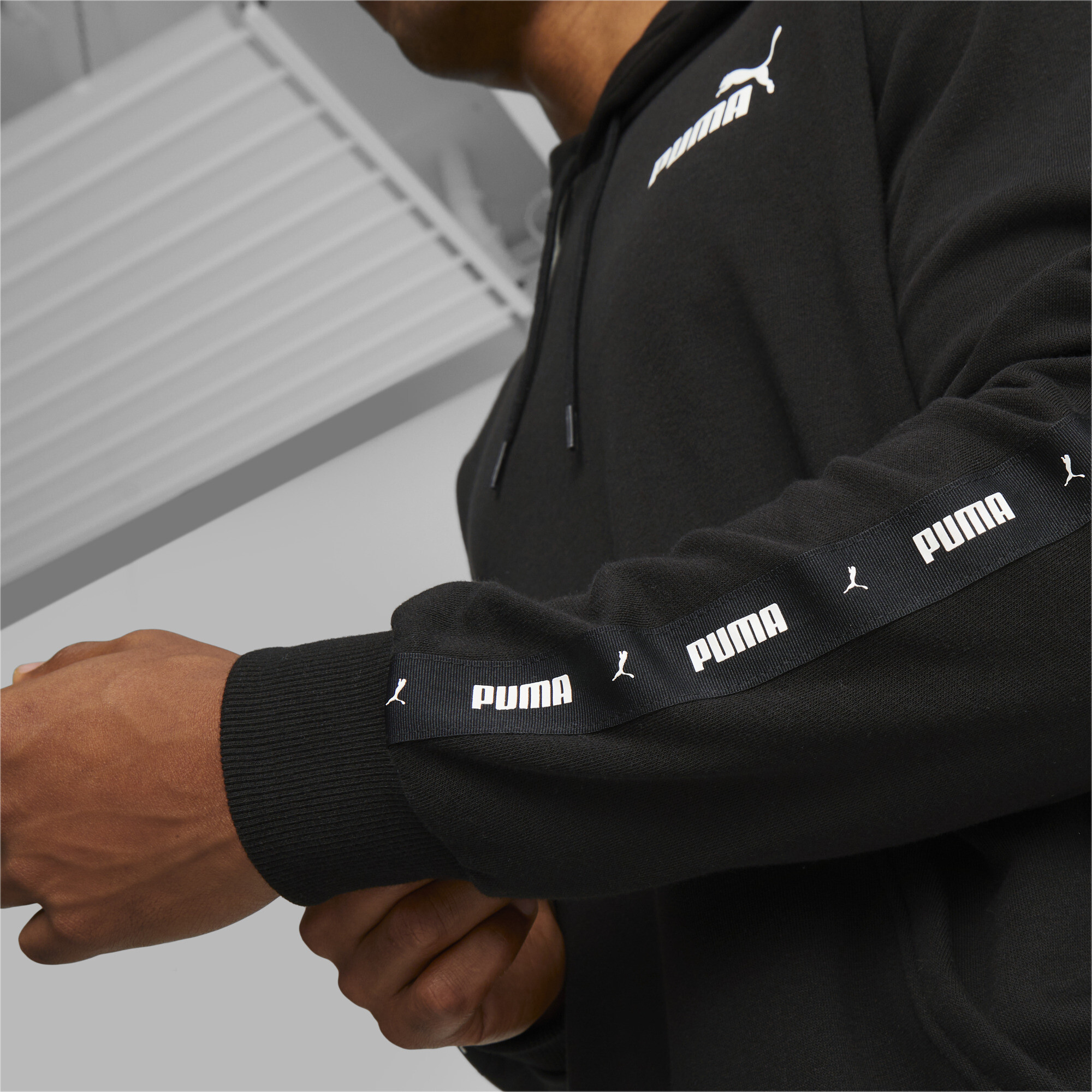 Men's Puma Essentials+ Tape's Hoodie, Black, Size M, Clothing