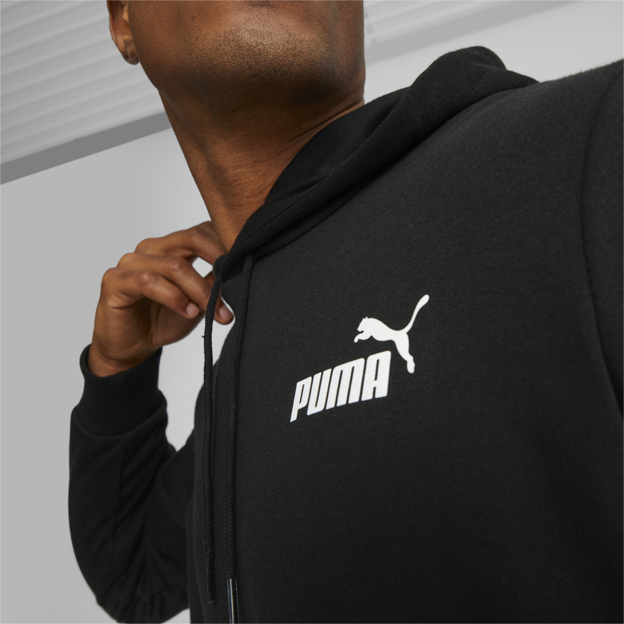 Men's PUMA Essentials+ Tape Hoodie Men In Black, Size Large, Cotton