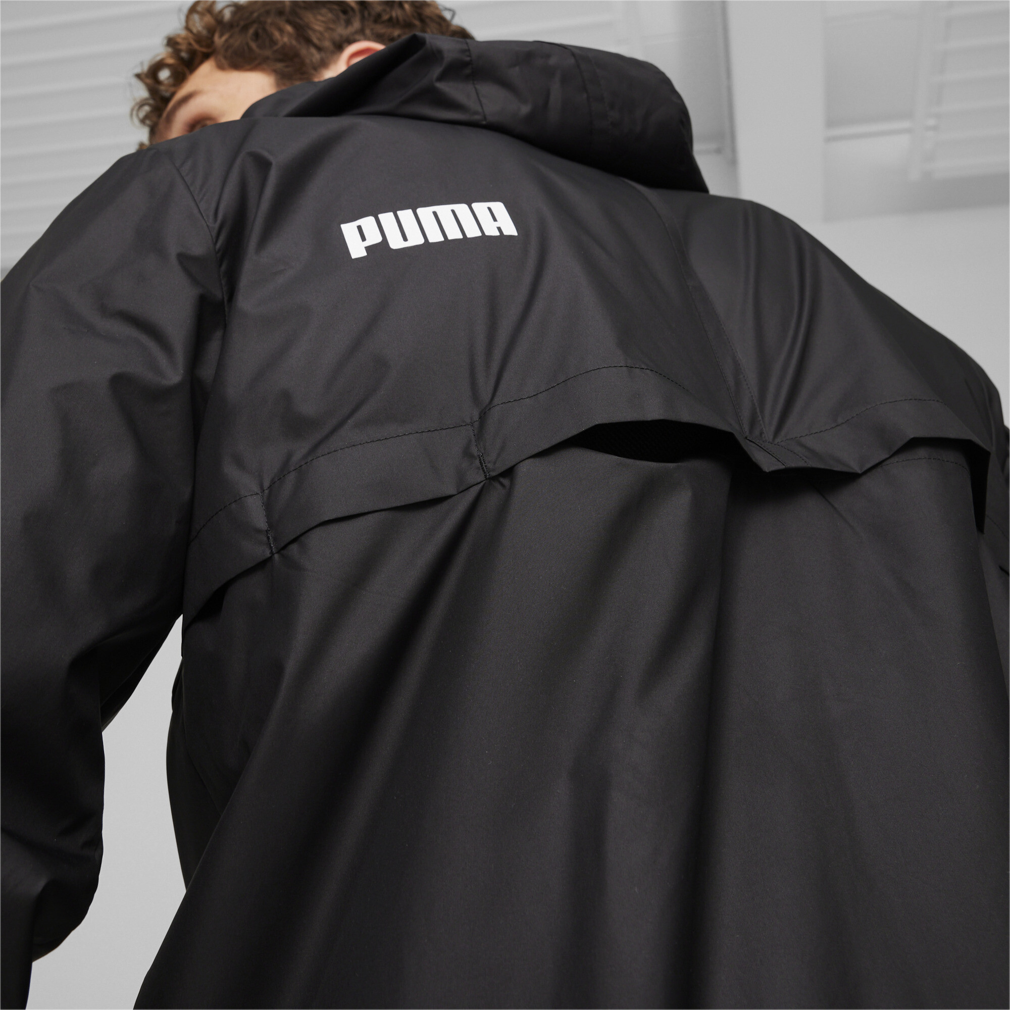 Men's Puma Essentials Solid Windbreaker Jacket, Black, Size XS, Clothing