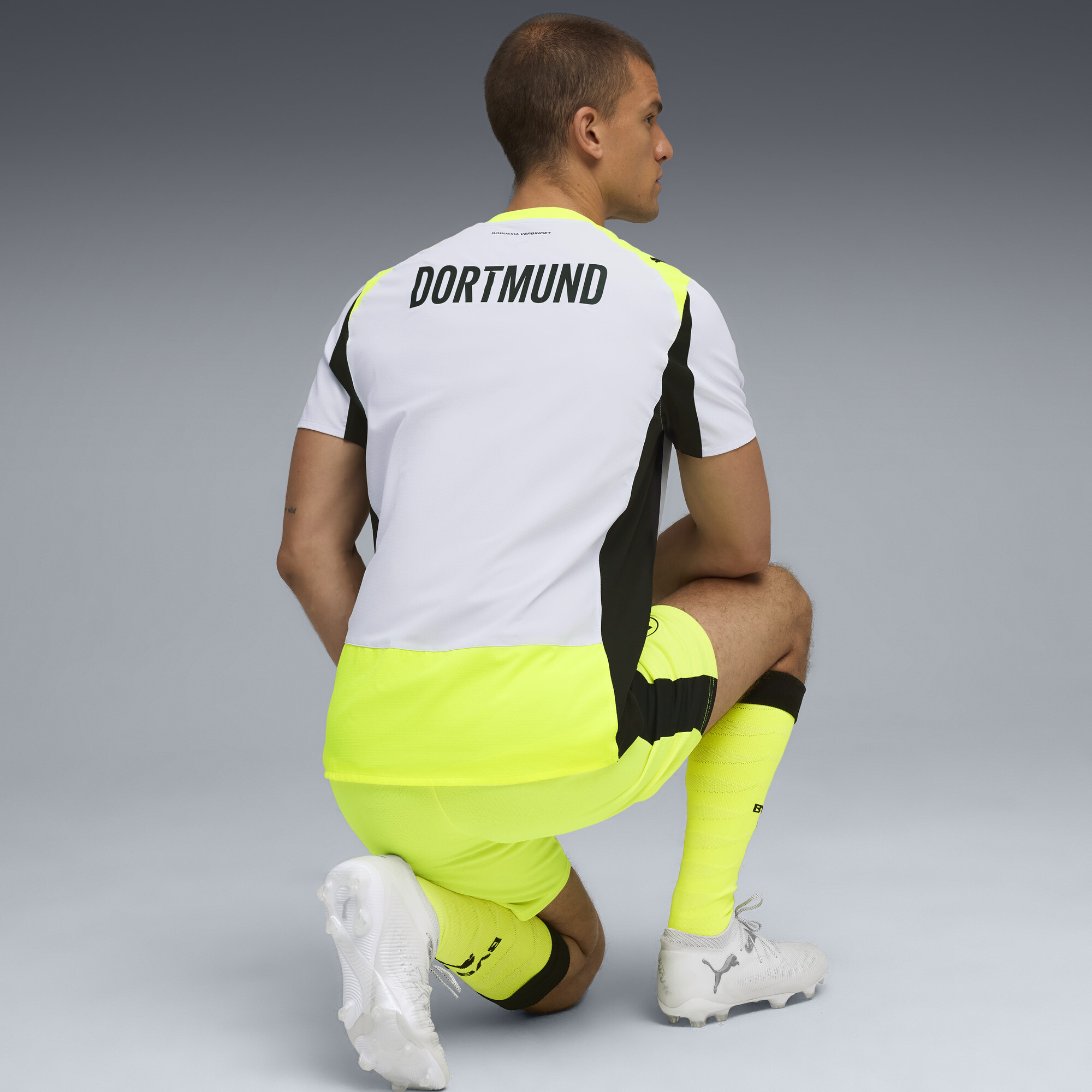 PUMA Borussia Dortmund 25/26 Authentic uitshirt voor Heren, Geel/Zilver, Maat S thumbnail 4