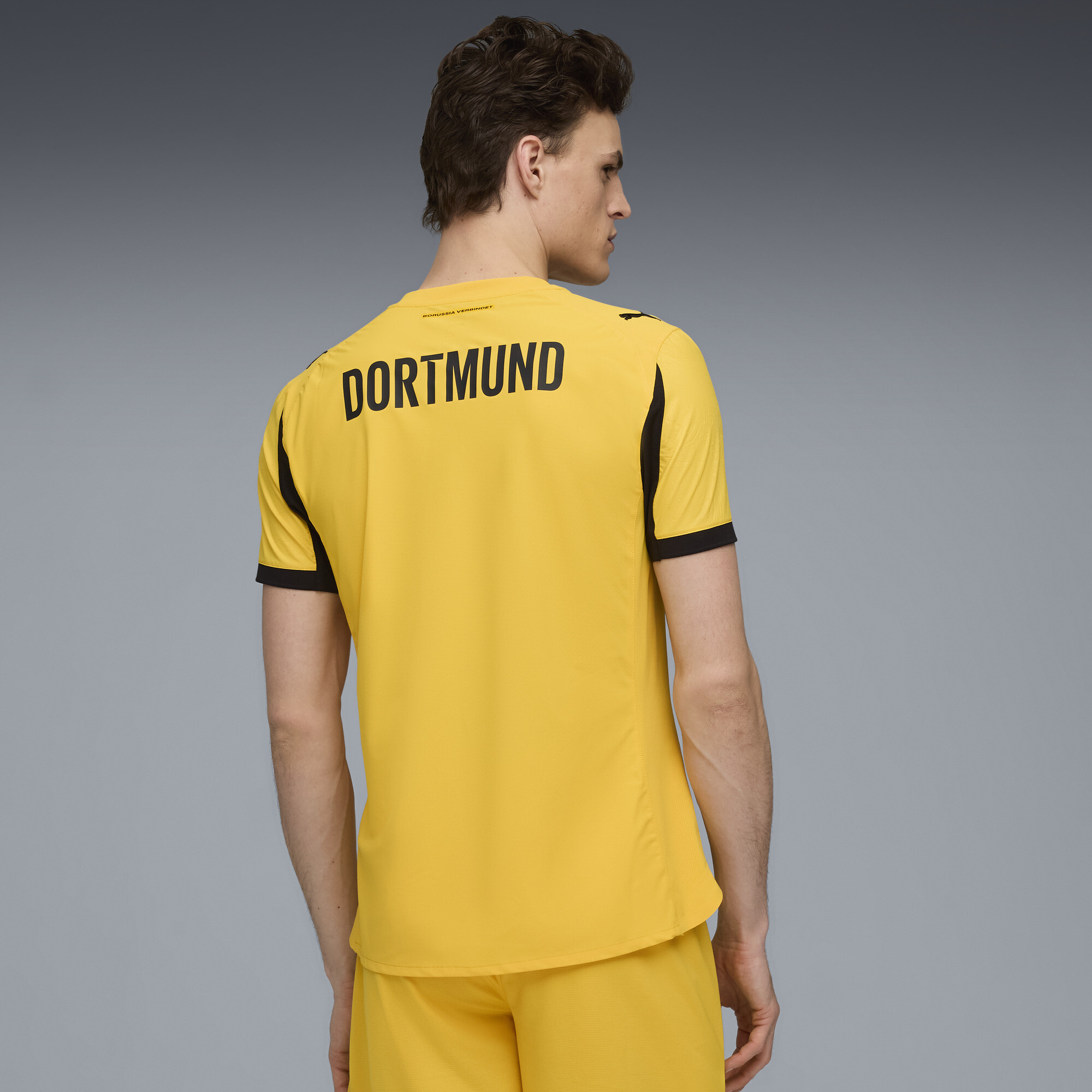PUMA Borussia Dortmund 25/26 Authentic Cup voetbalshirt voor Heren, Zwart/Geel, Maat XL thumbnail 4